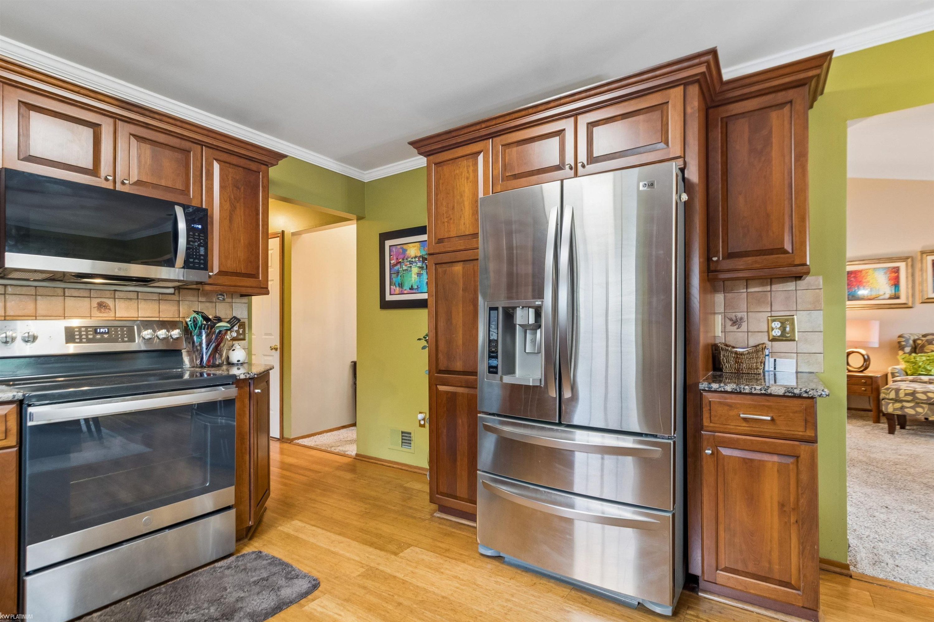 22480 Clearwater Drive, Macomb, MI 48044 — Photo 7