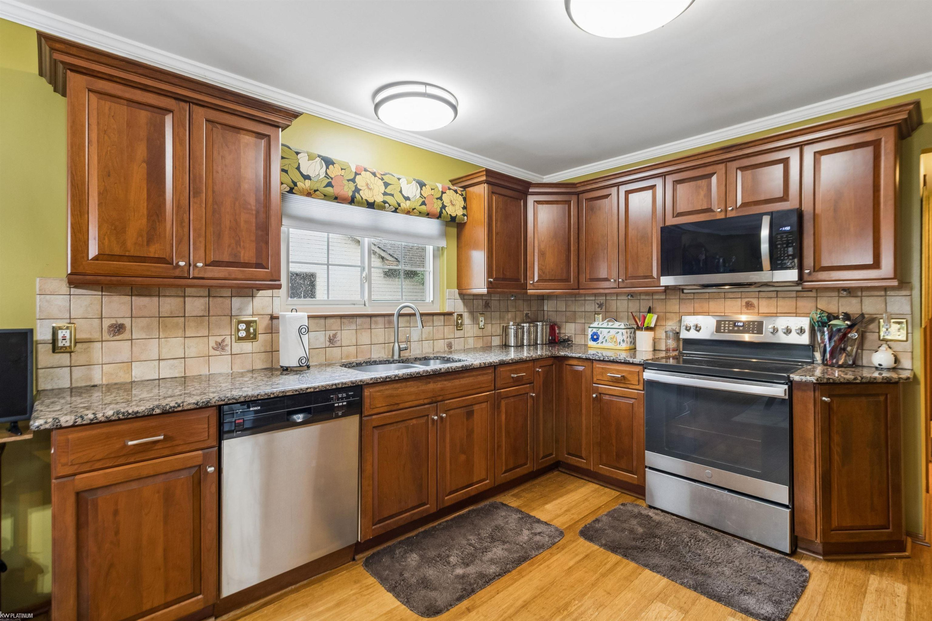 22480 Clearwater Drive, Macomb, MI 48044 — Photo 9
