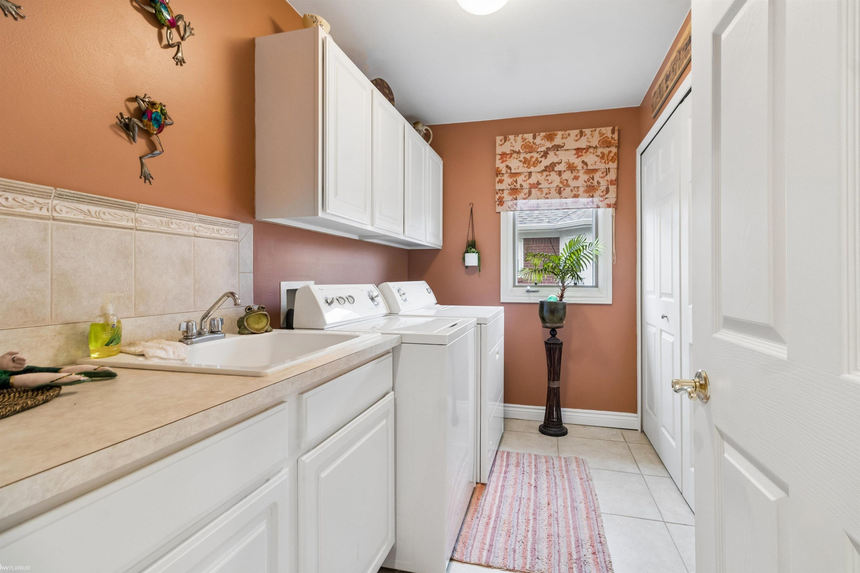 21370 Sabrina Drive, MI 48044 — Photo 12