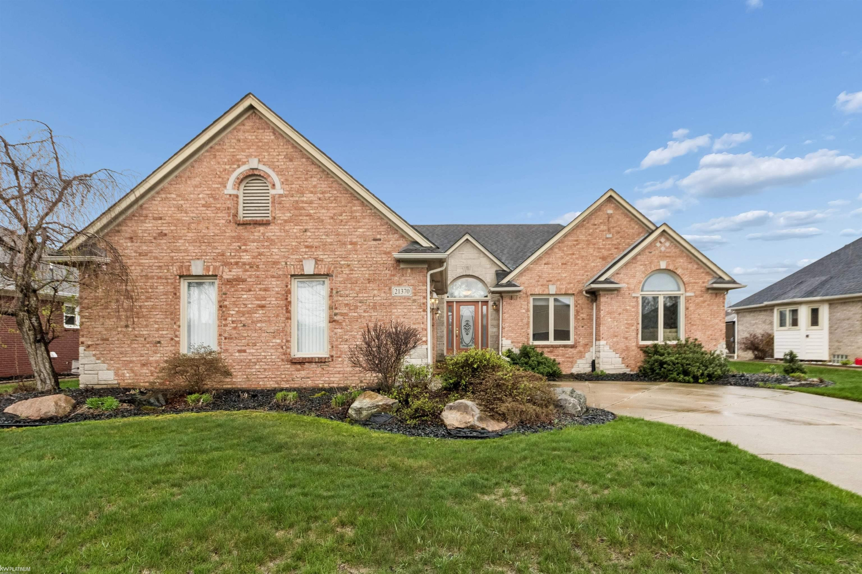 21370 Sabrina Drive, MI 48044 — Photo 31
