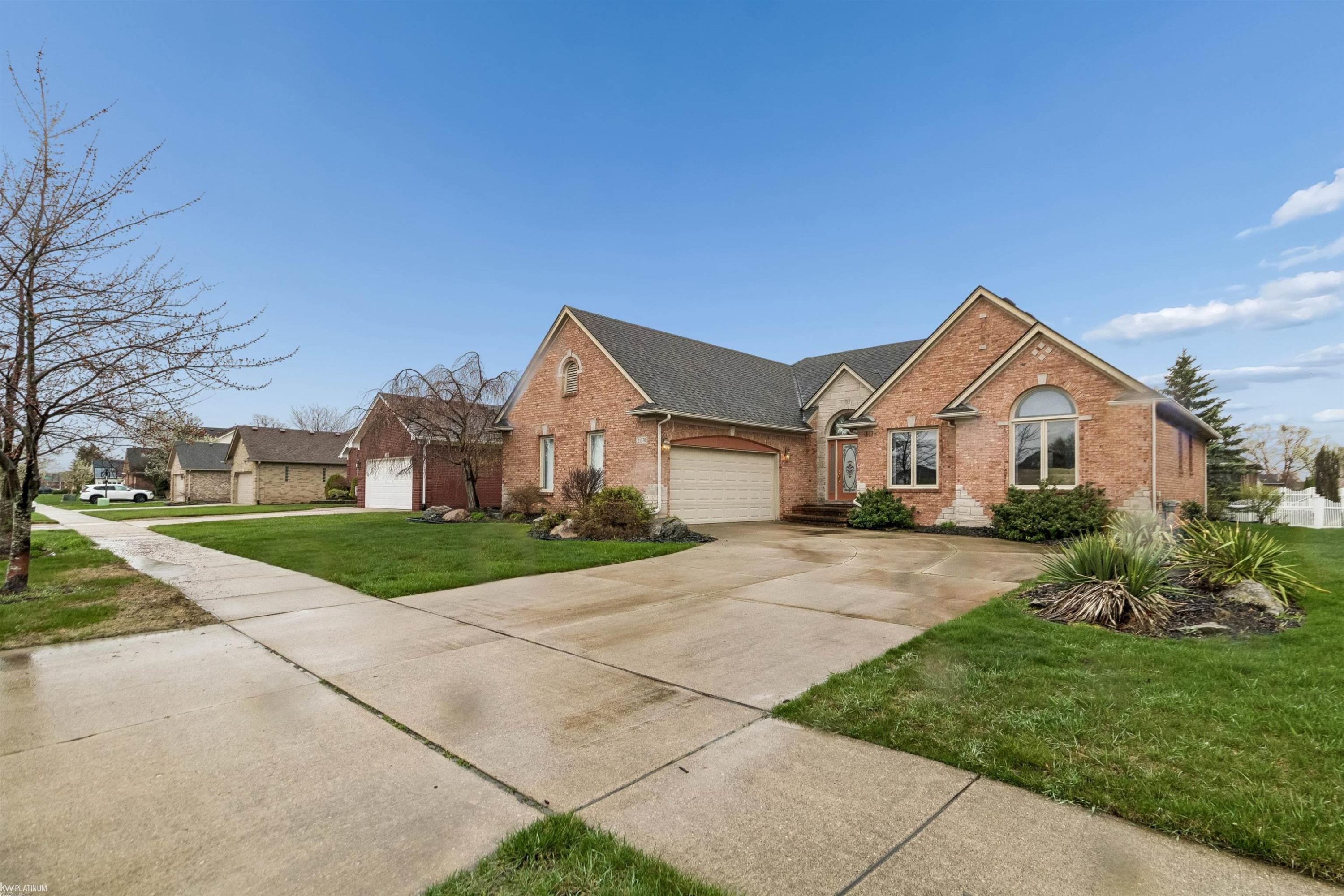 21370 Sabrina Drive, MI 48044 — Photo 36