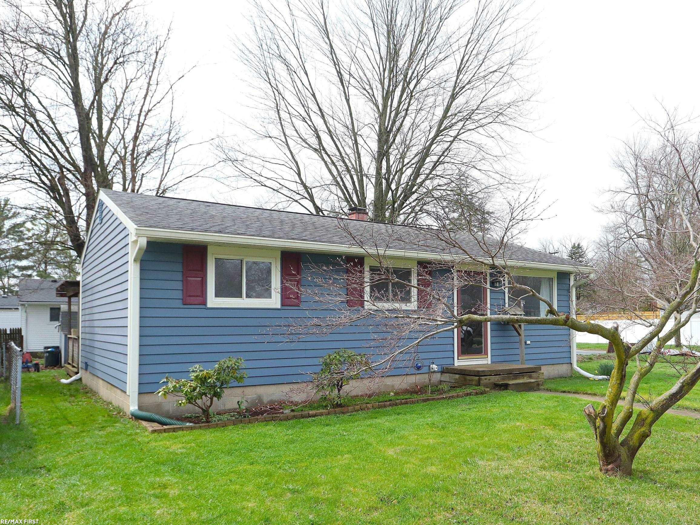 270 Ewell Street, MI 48065 — front exterior