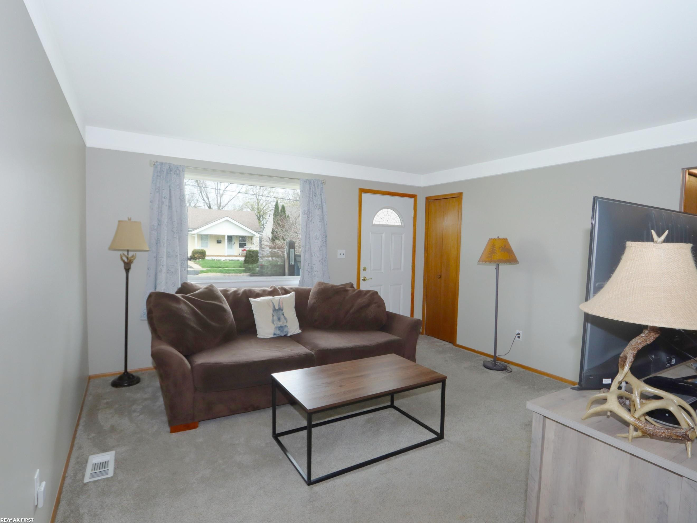 270 Ewell Street, MI 48065 — Photo 9
