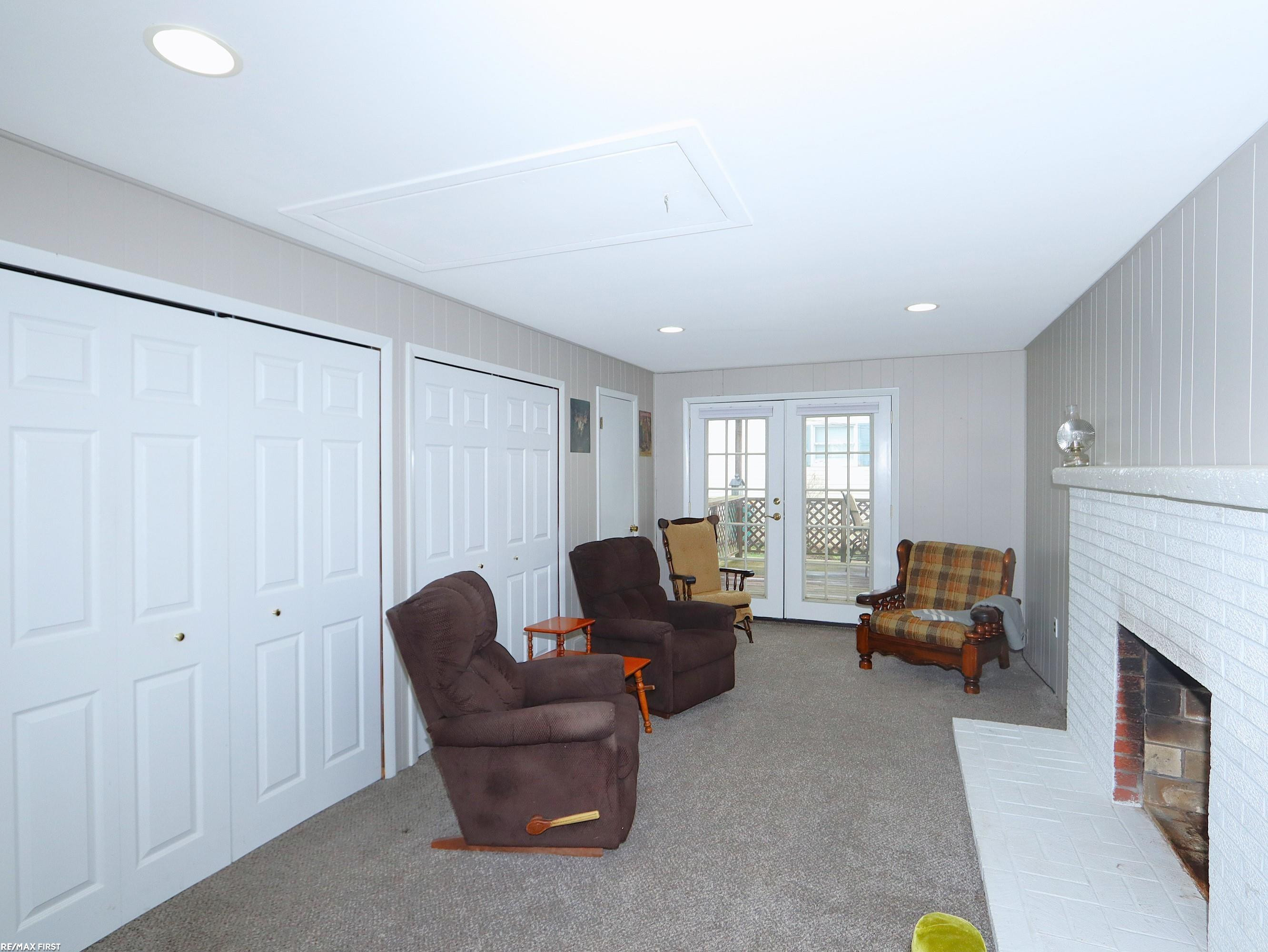 270 Ewell Street, MI 48065 — Photo 10