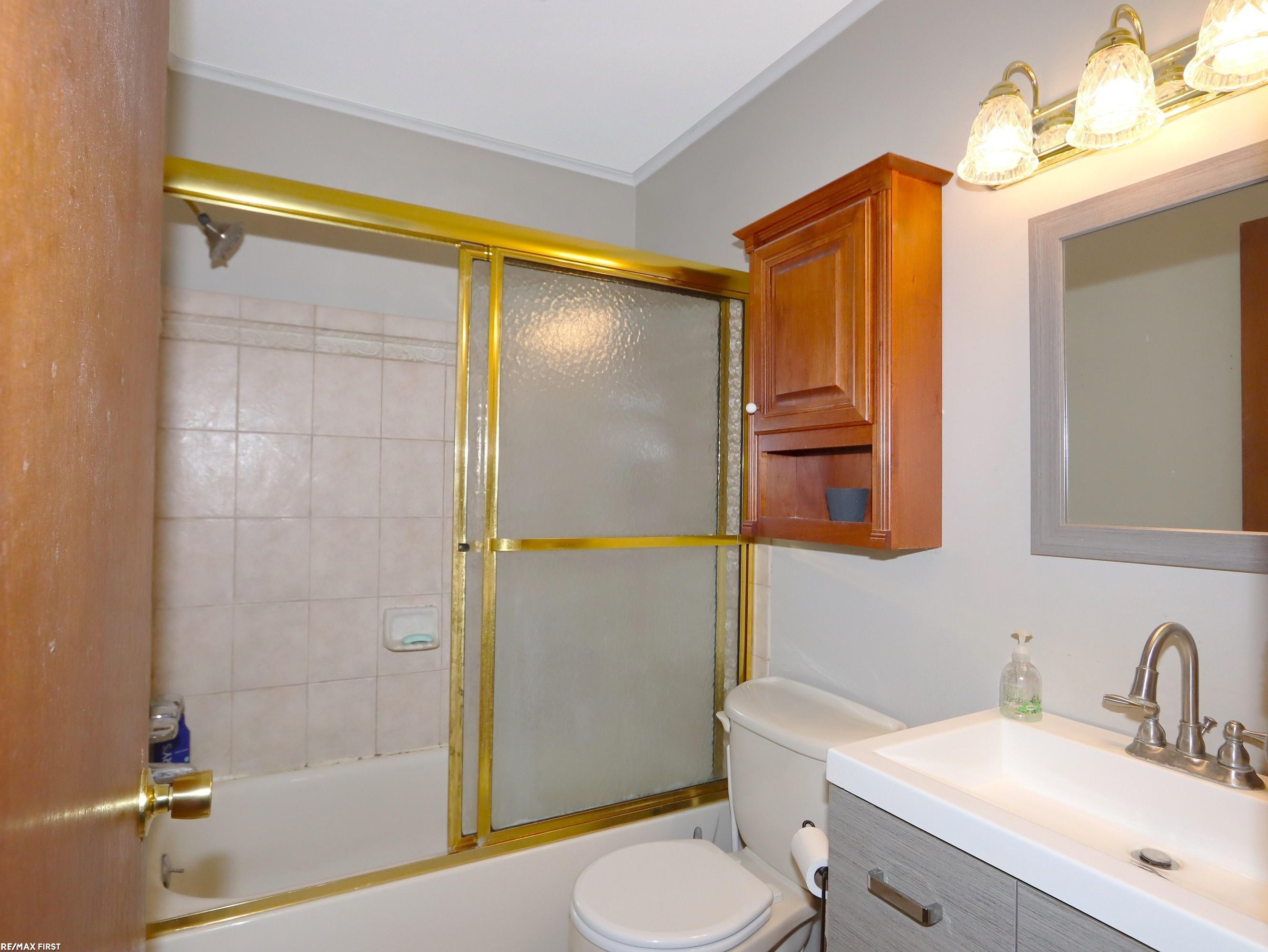 270 Ewell Street, MI 48065 — Photo 14