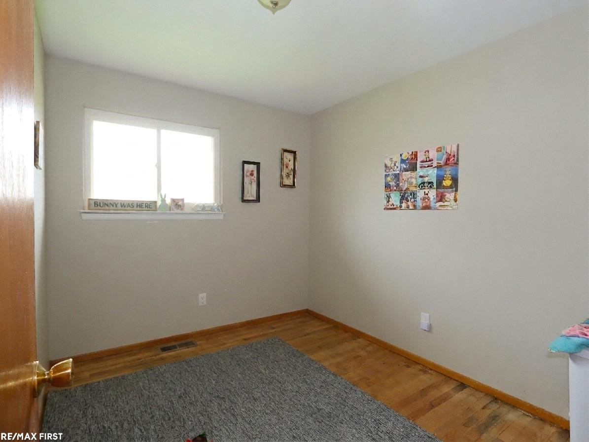 270 Ewell Street, MI 48065 — Photo 17