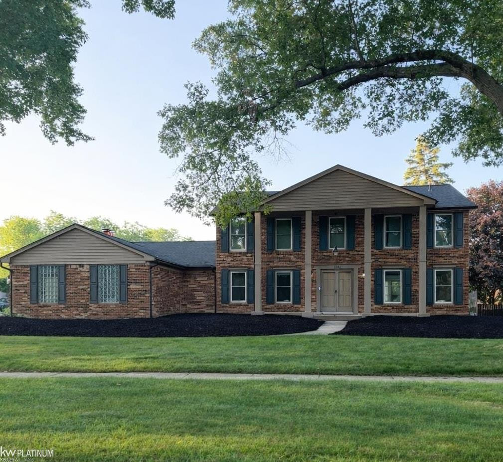 11880 Whispering Oak Lane, Shelby Twp, MI 48315 — front exterior