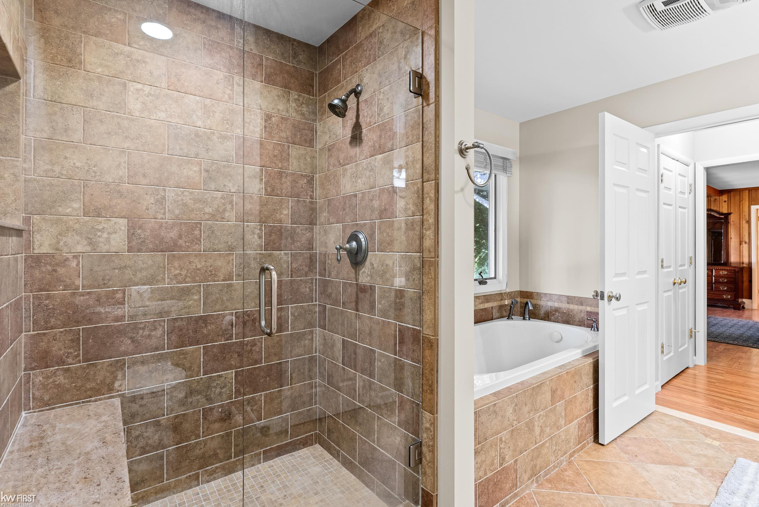 1061 Rose Center Road, Fenton, MI 48430 — Photo 19