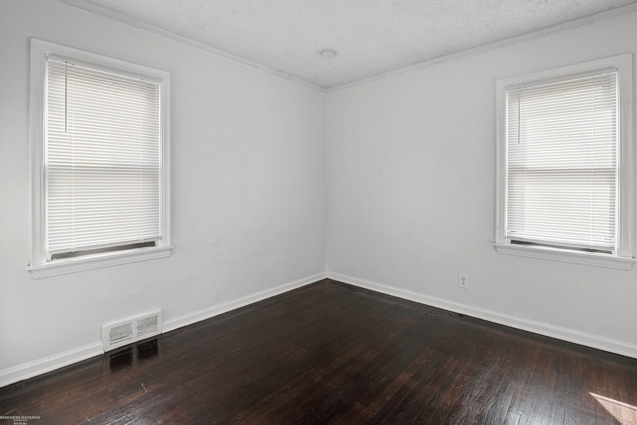 17583 Huntington Road, Detroit, MI 48219 — Photo 12