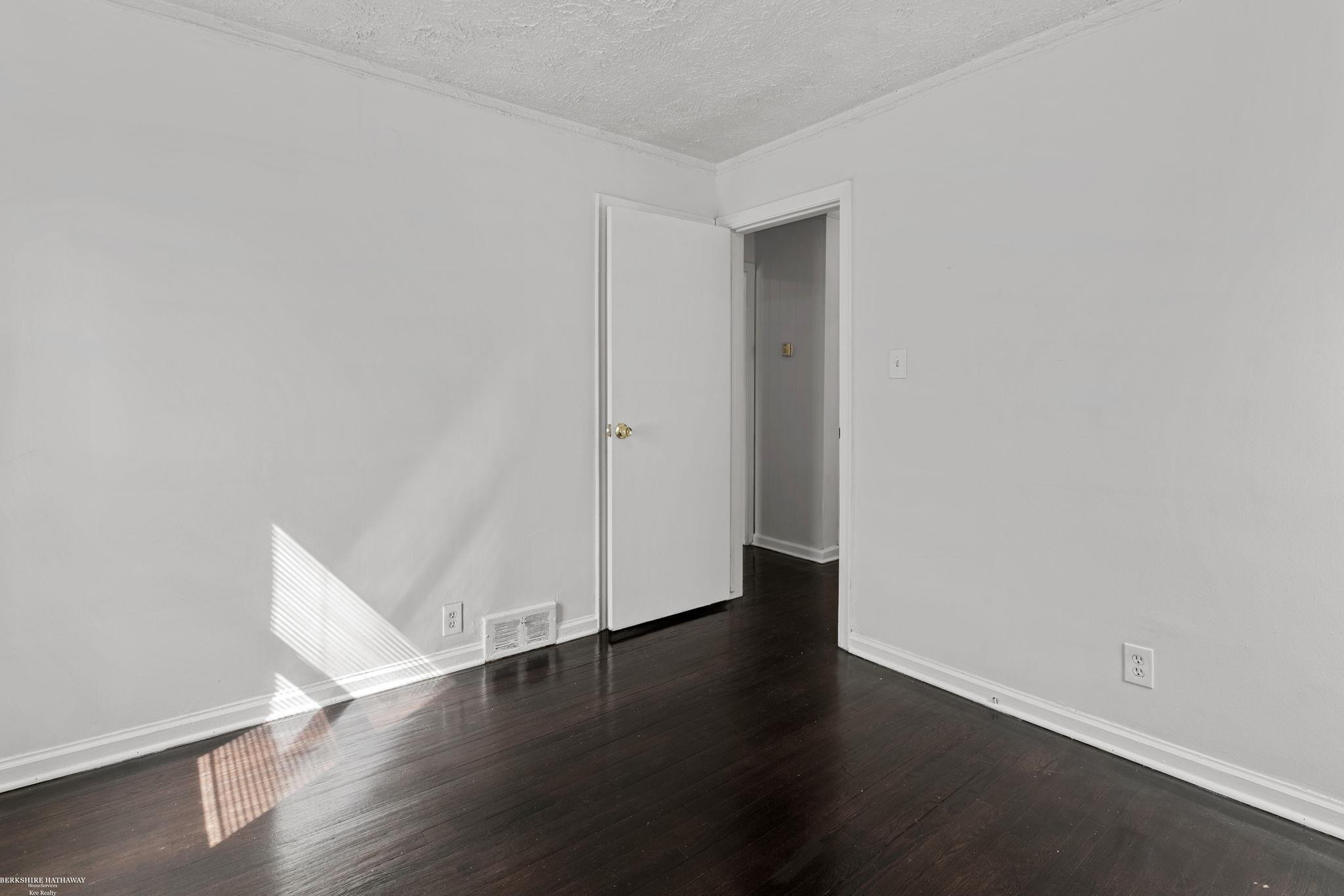 17583 Huntington Road, Detroit, MI 48219 — Photo 13