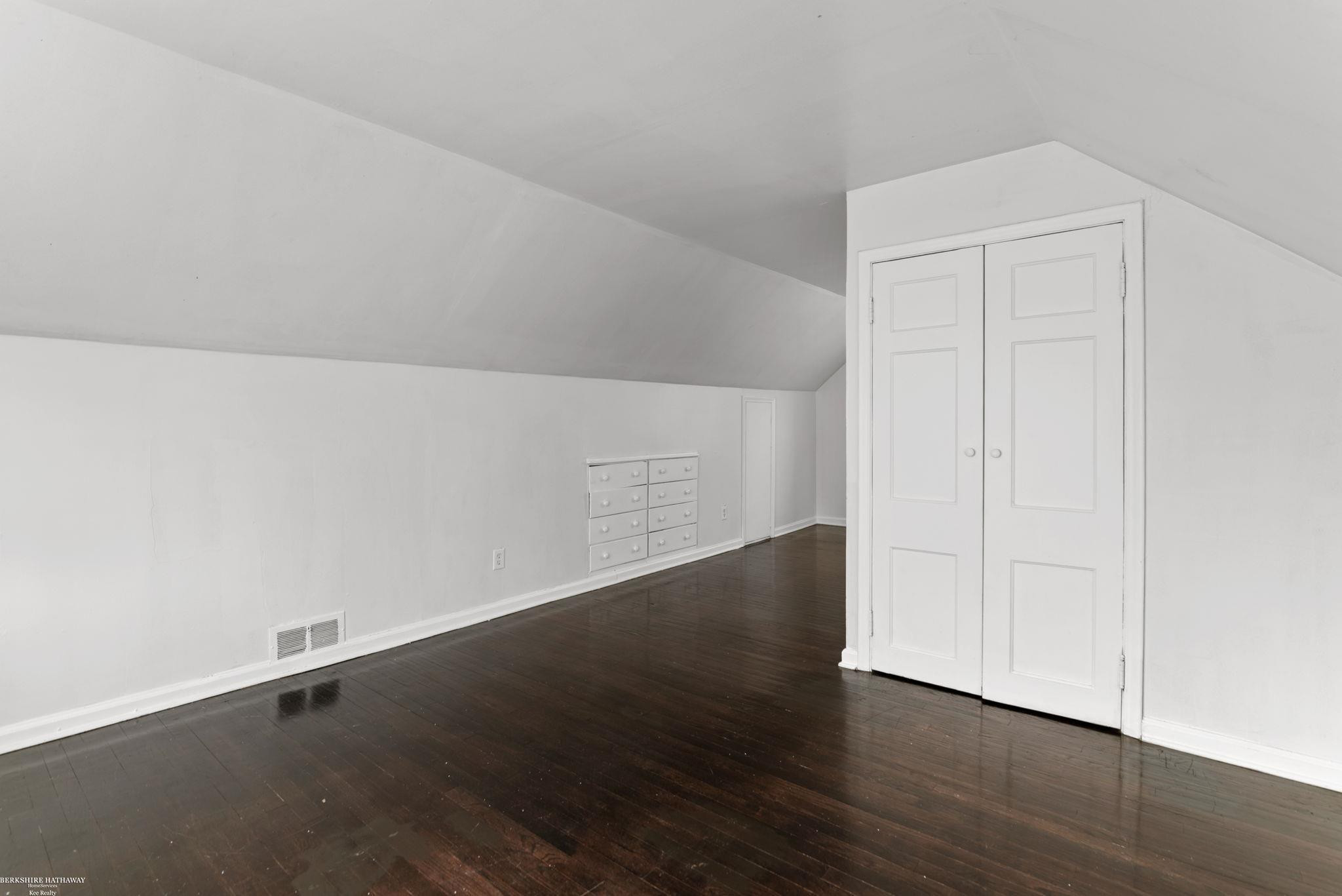 17583 Huntington Road, Detroit, MI 48219 — Photo 21