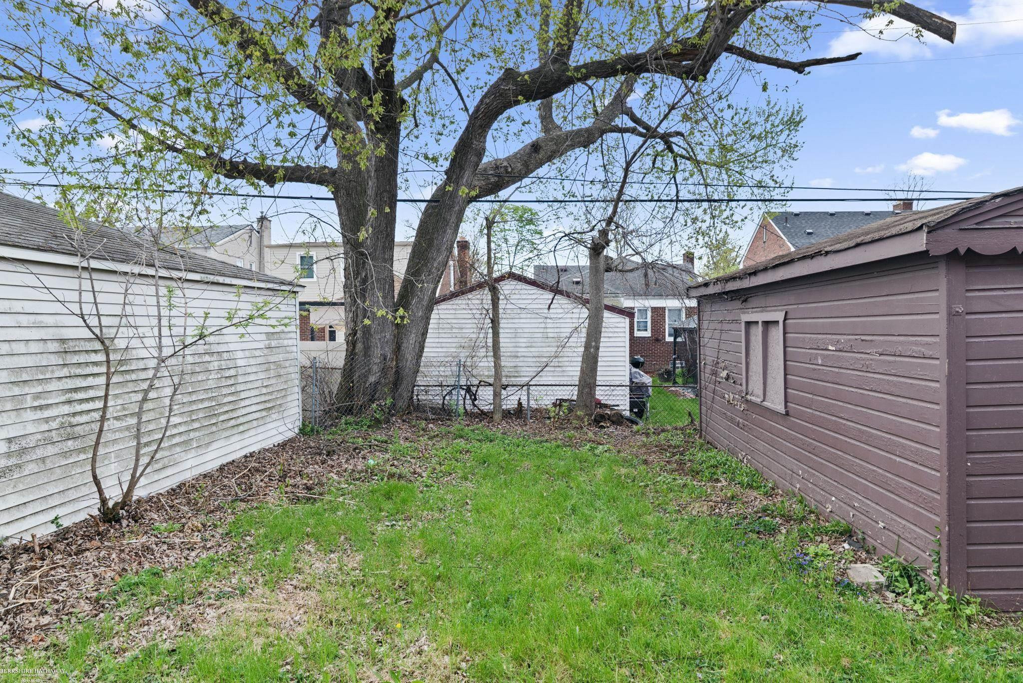 17583 Huntington Road, Detroit, MI 48219 — Photo 26