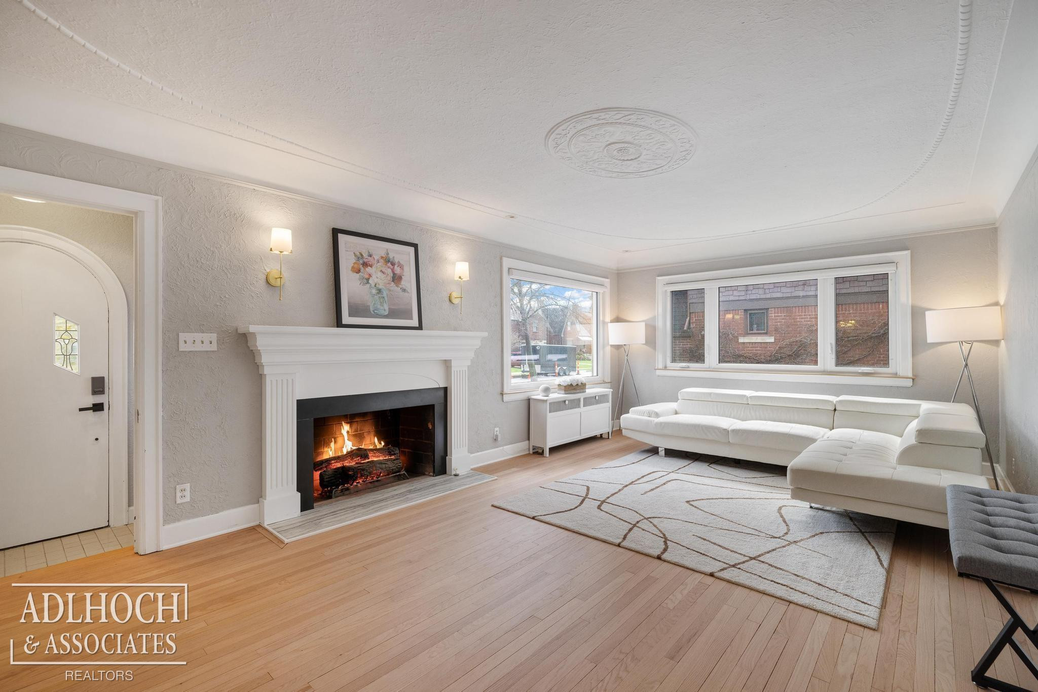 601 Fisher Road, Grosse Pointe, MI 48230 — Photo 2