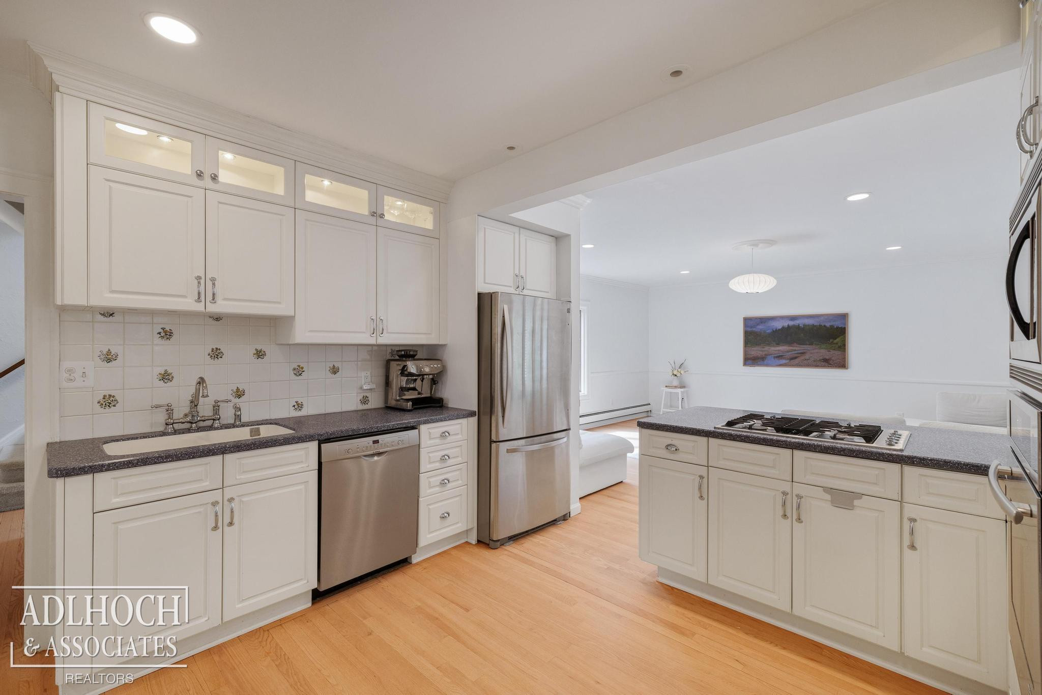 601 Fisher Road, Grosse Pointe, MI 48230 — Photo 9