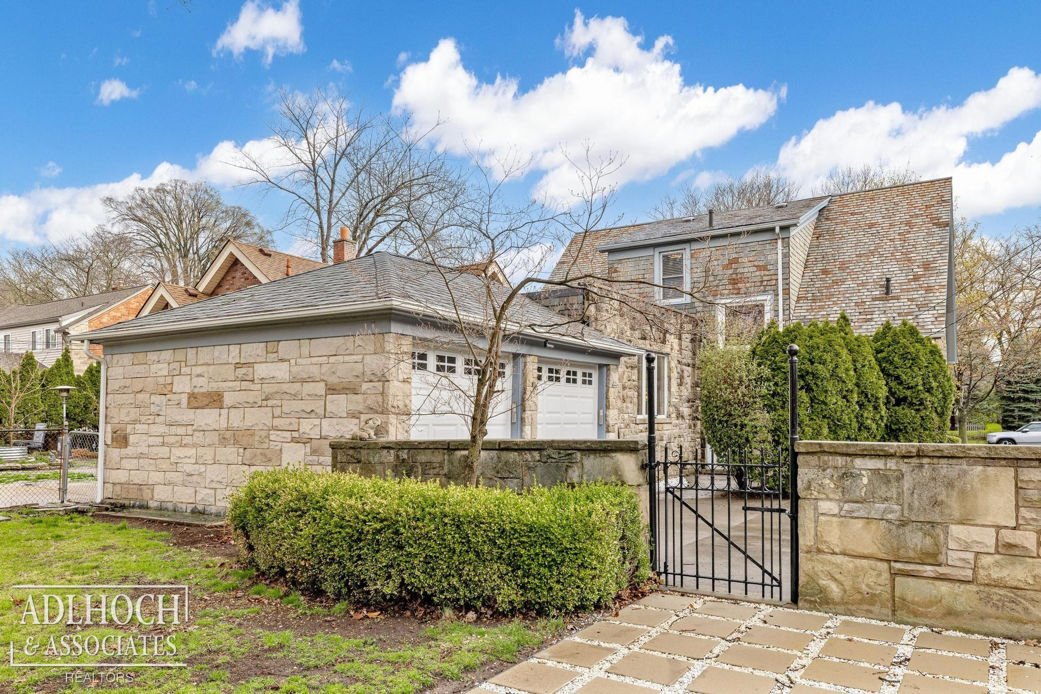 601 Fisher Road, Grosse Pointe, MI 48230 — Photo 25