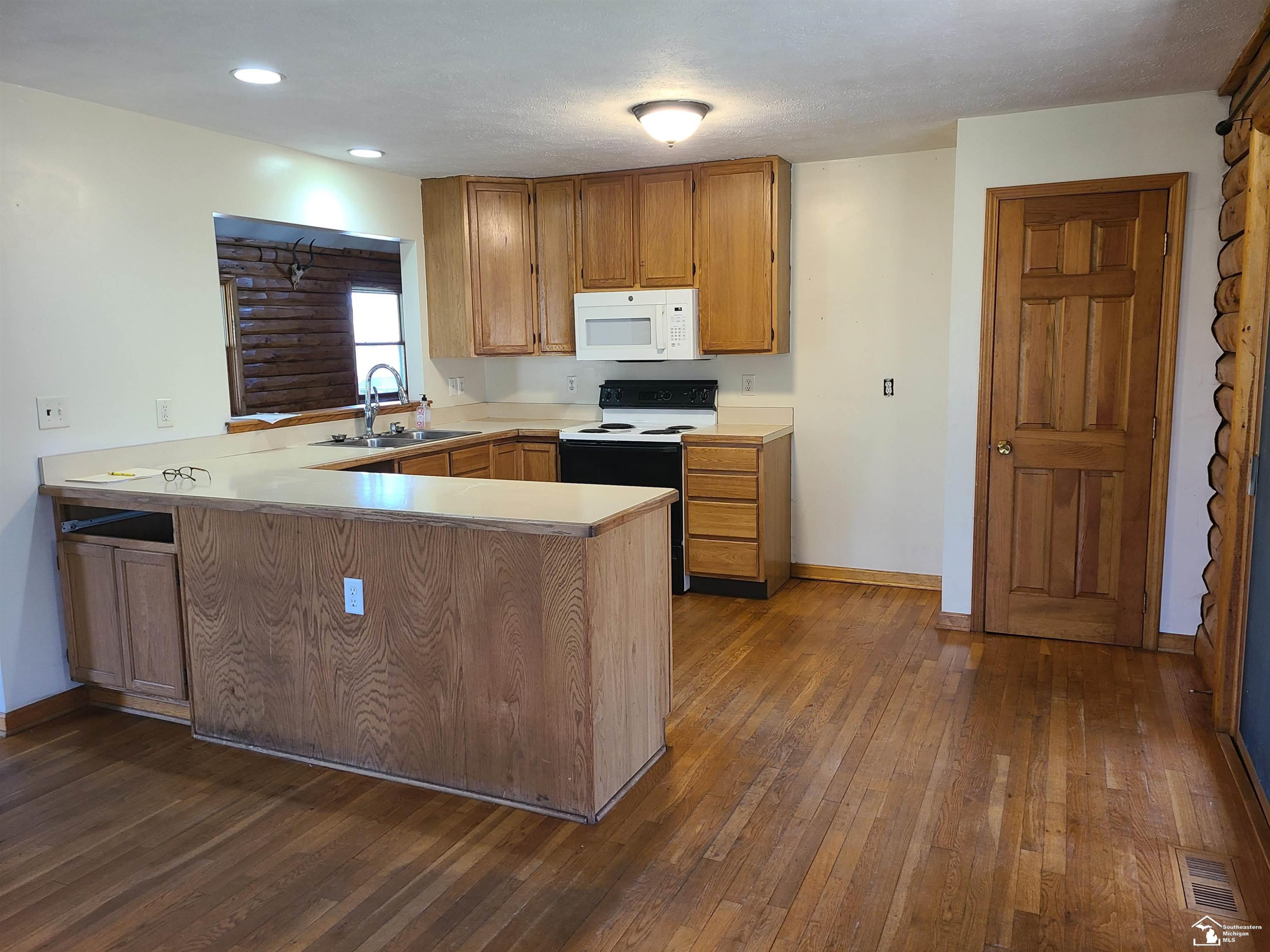 11581 Dixon Road, Monroe, MI 48161 — Photo 23