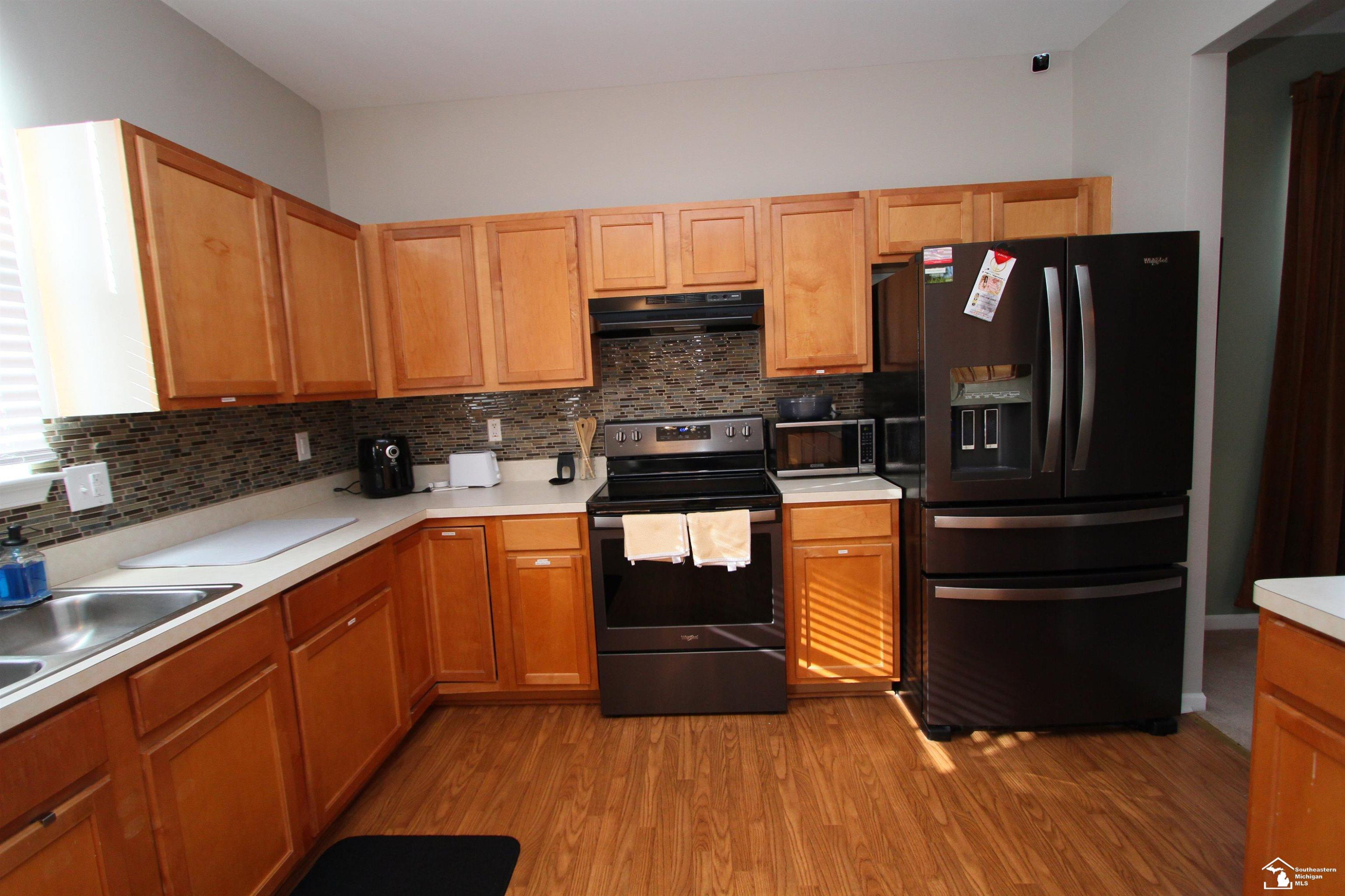 35773 Surrey Court, Romulus, MI 48174 — Photo 16