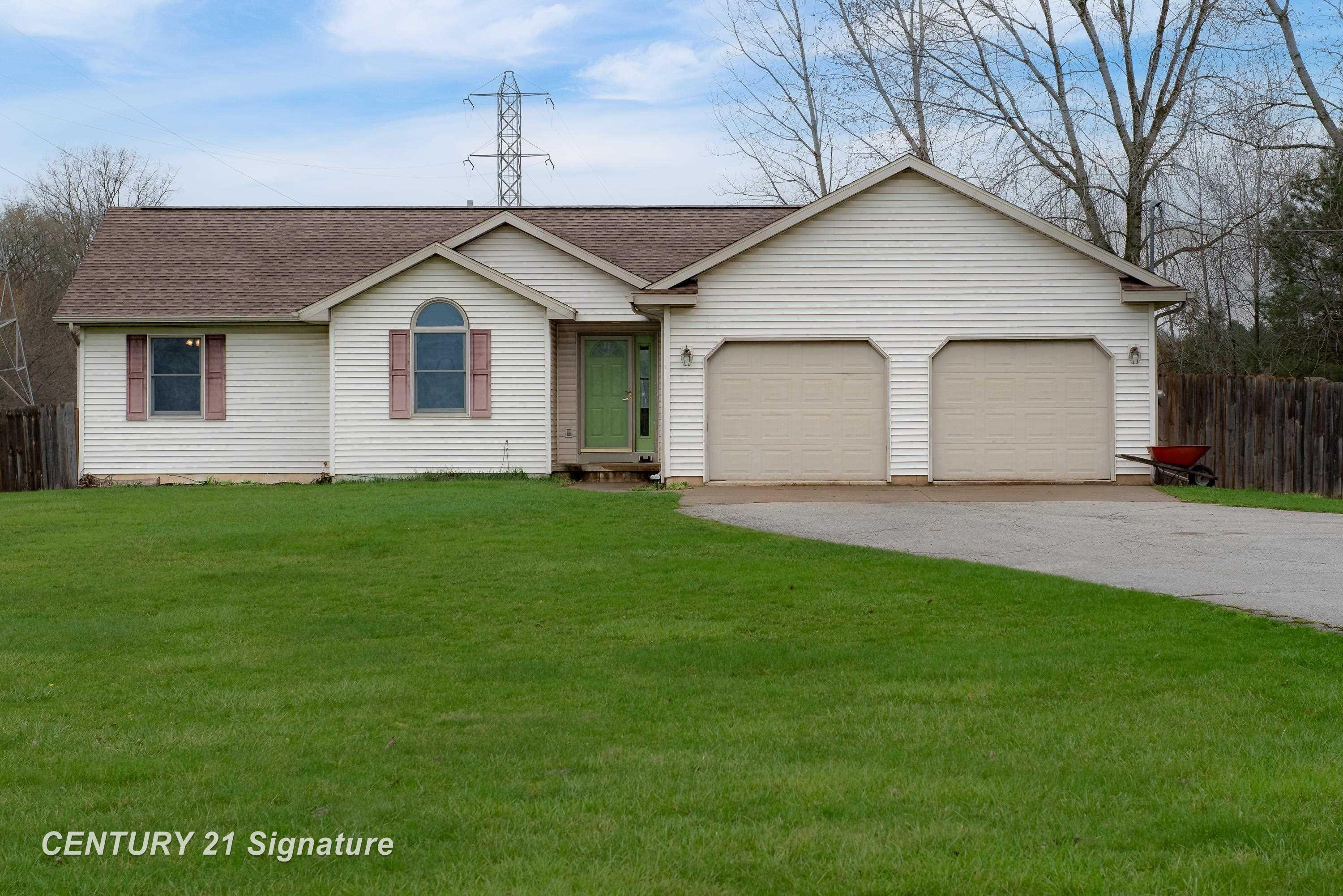 5501 N River Road, Freeland, MI 48623 — front exterior
