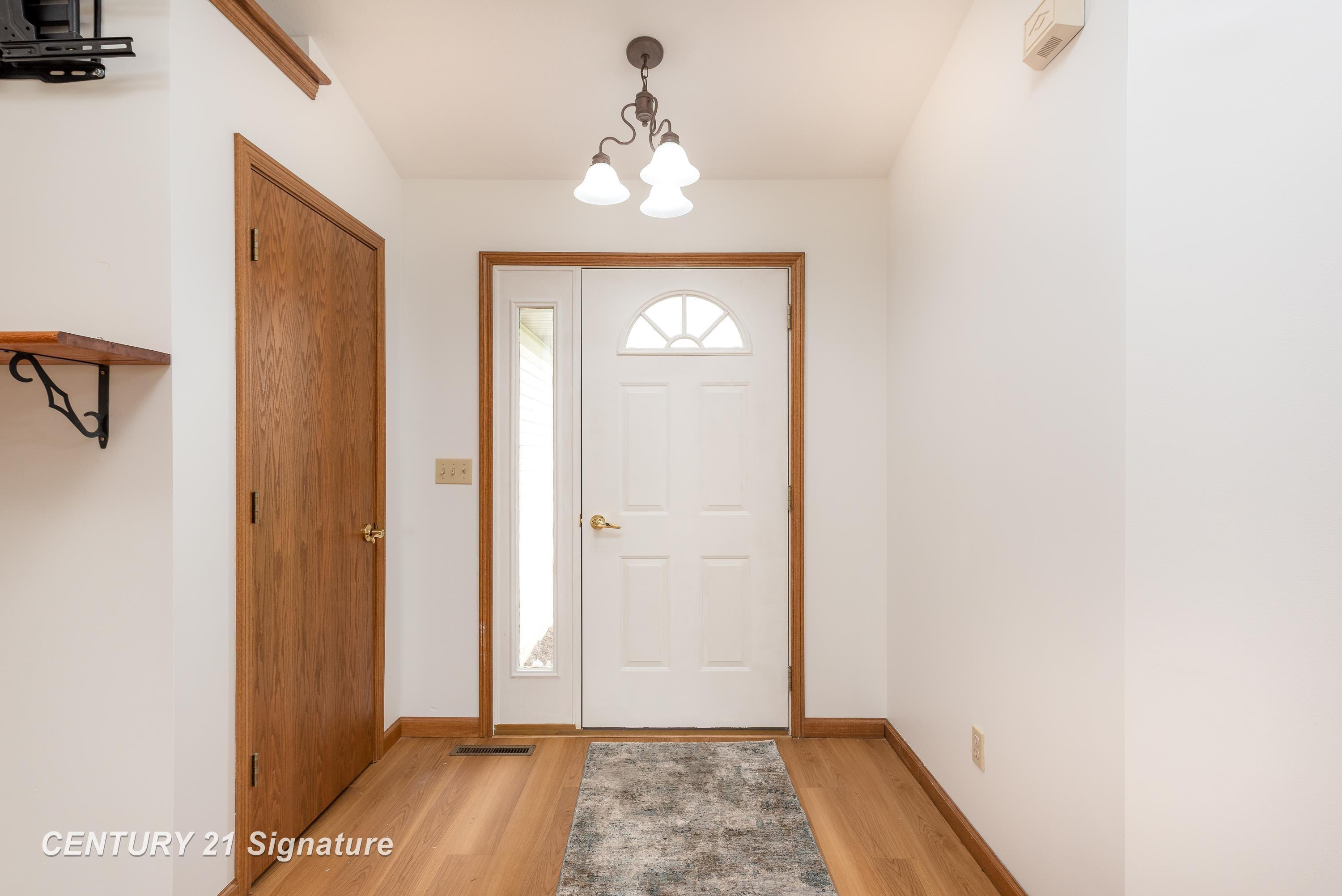 5501 N River Road, Freeland, MI 48623 — Photo 5