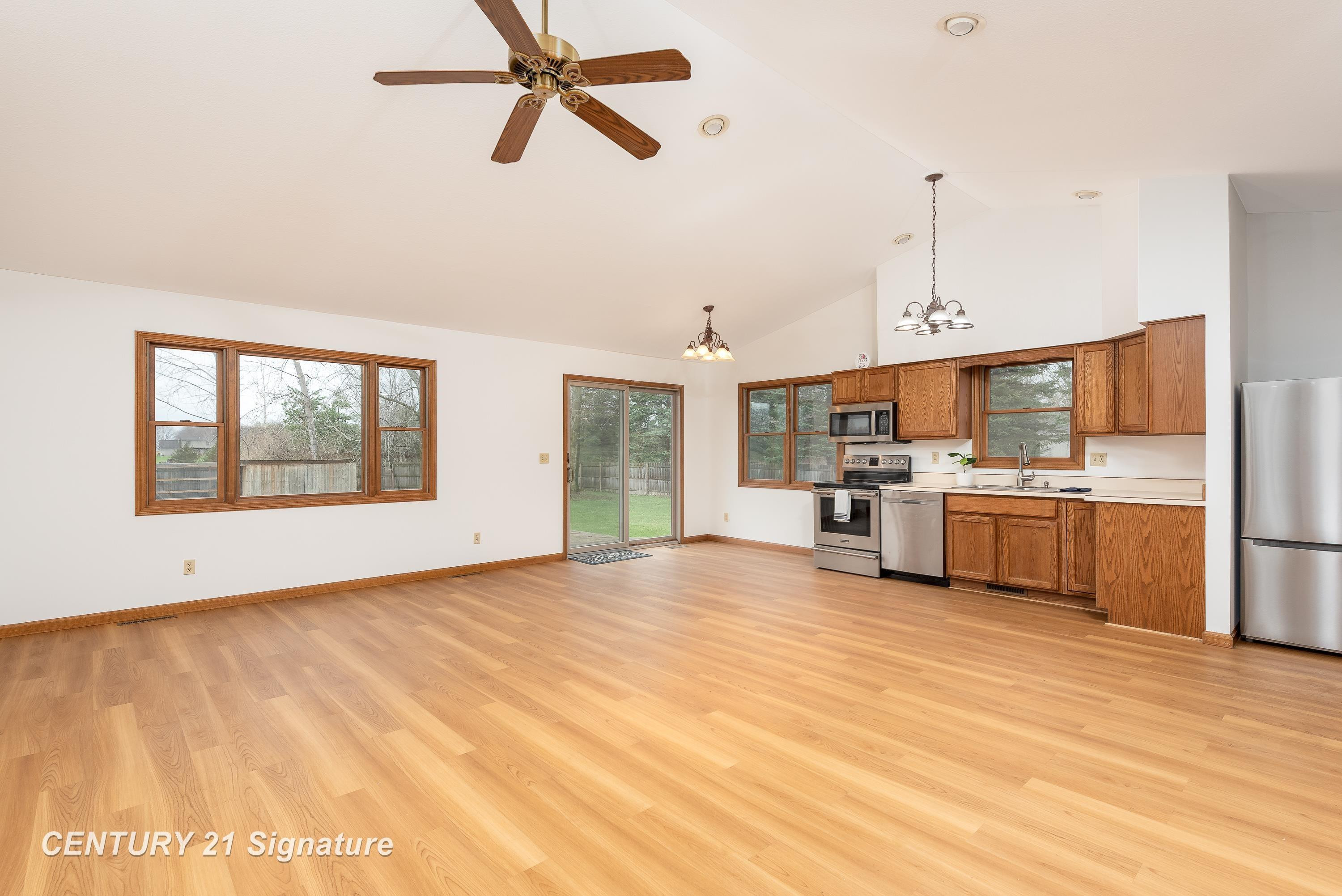 5501 N River Road, Freeland, MI 48623 — Photo 7