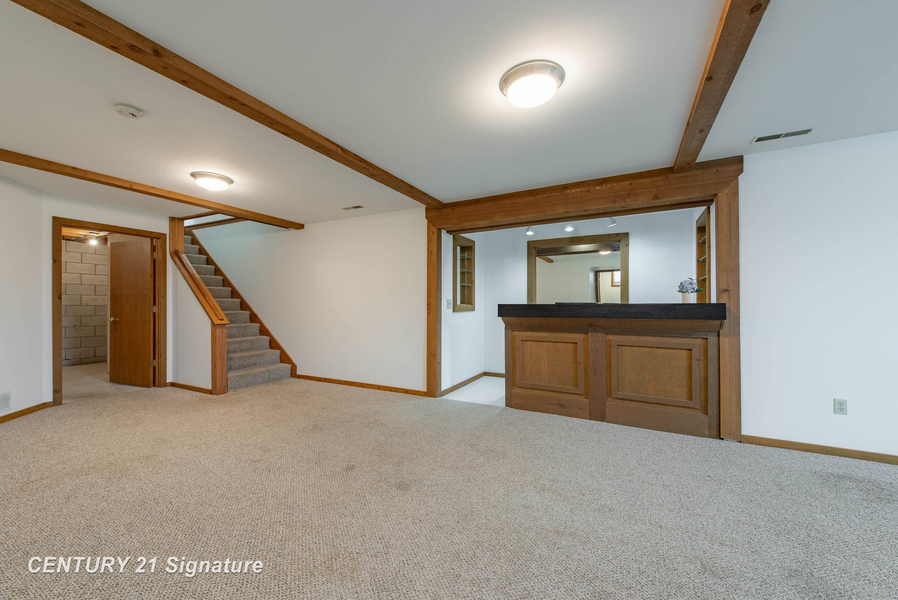 5501 N River Road, Freeland, MI 48623 — Photo 27