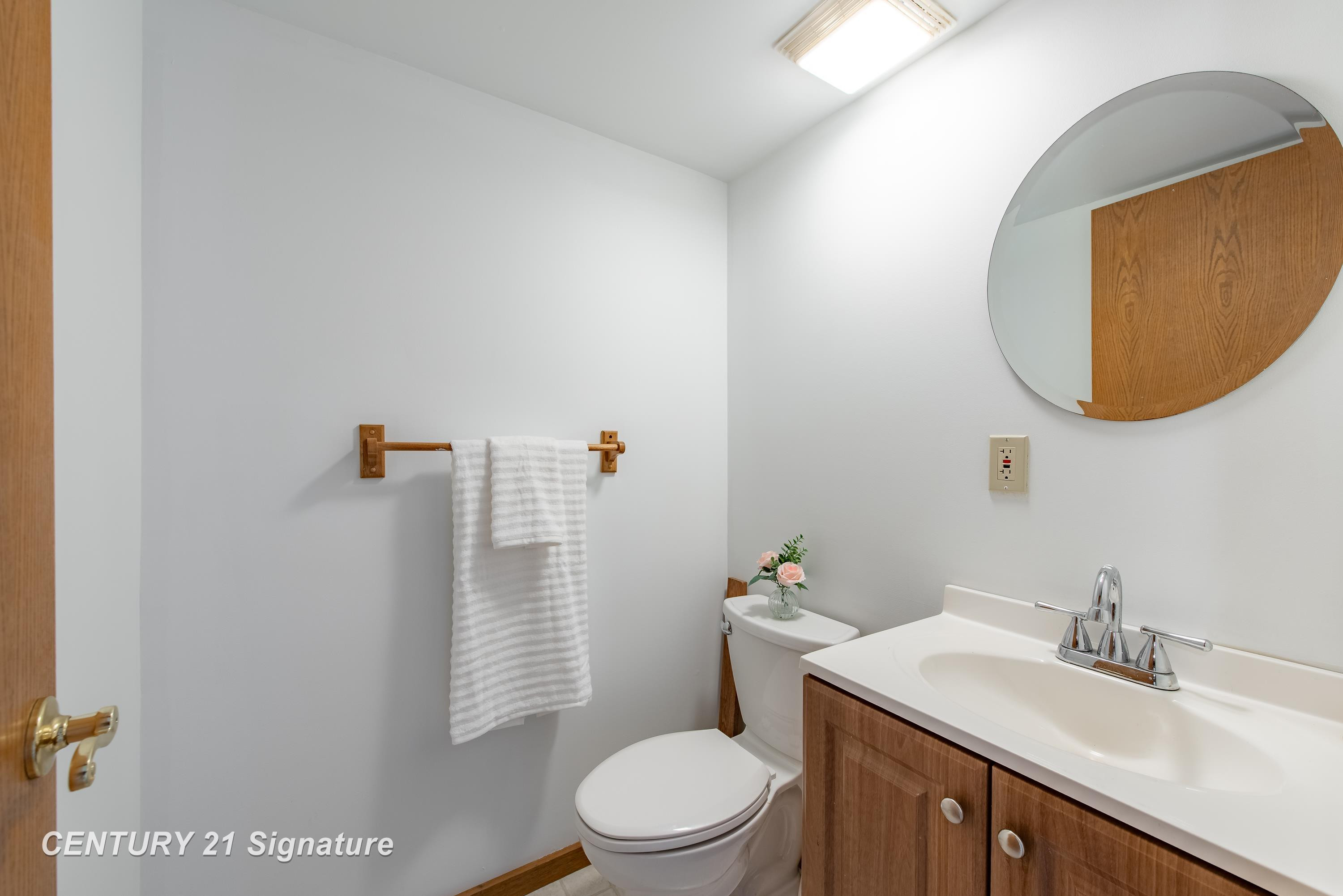 5501 N River Road, Freeland, MI 48623 — Photo 30