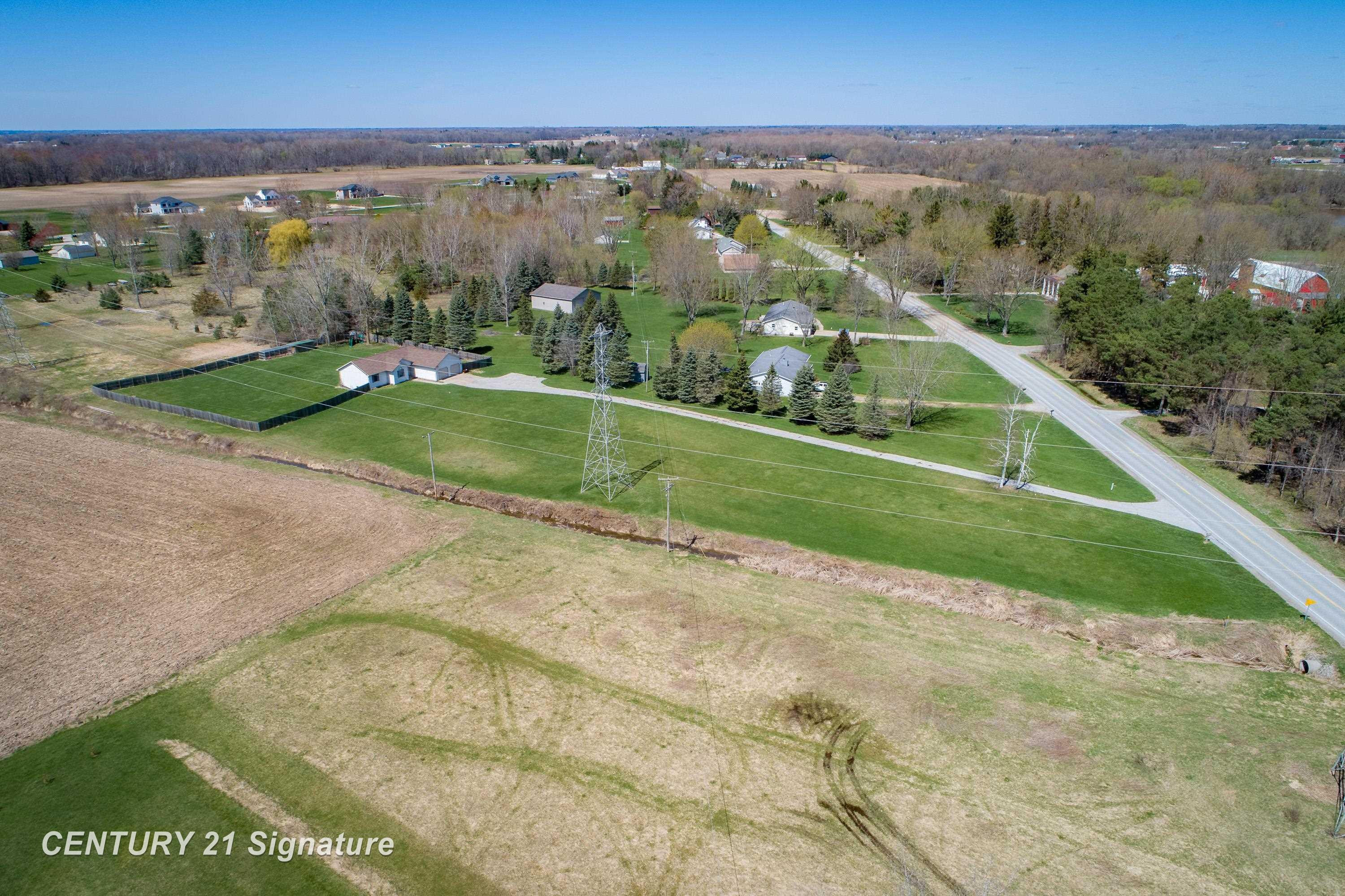 5501 N River Road, Freeland, MI 48623 — Photo 47