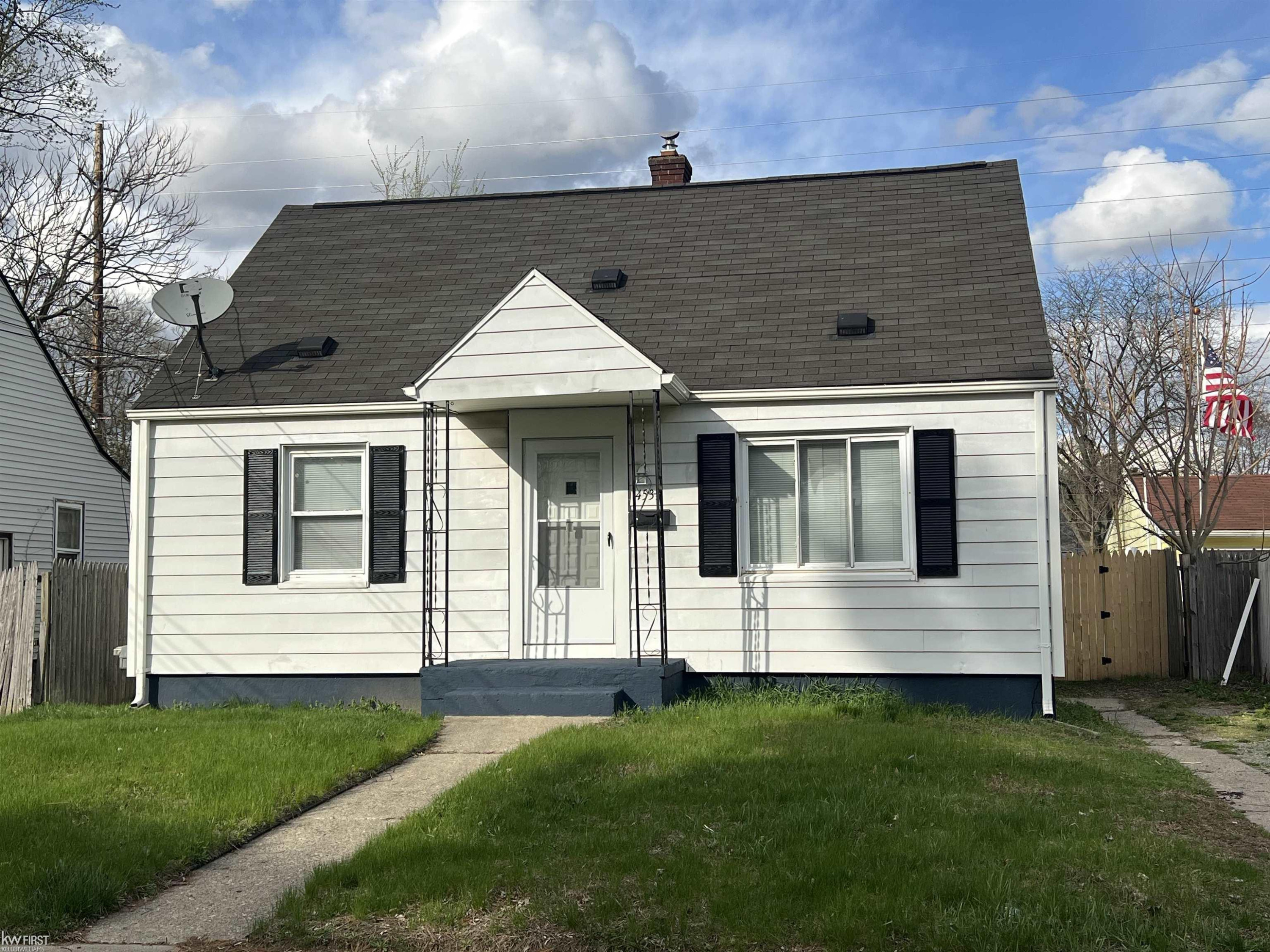 4533 Pengelly Rd Road, Flint, MI 48507 — front exterior