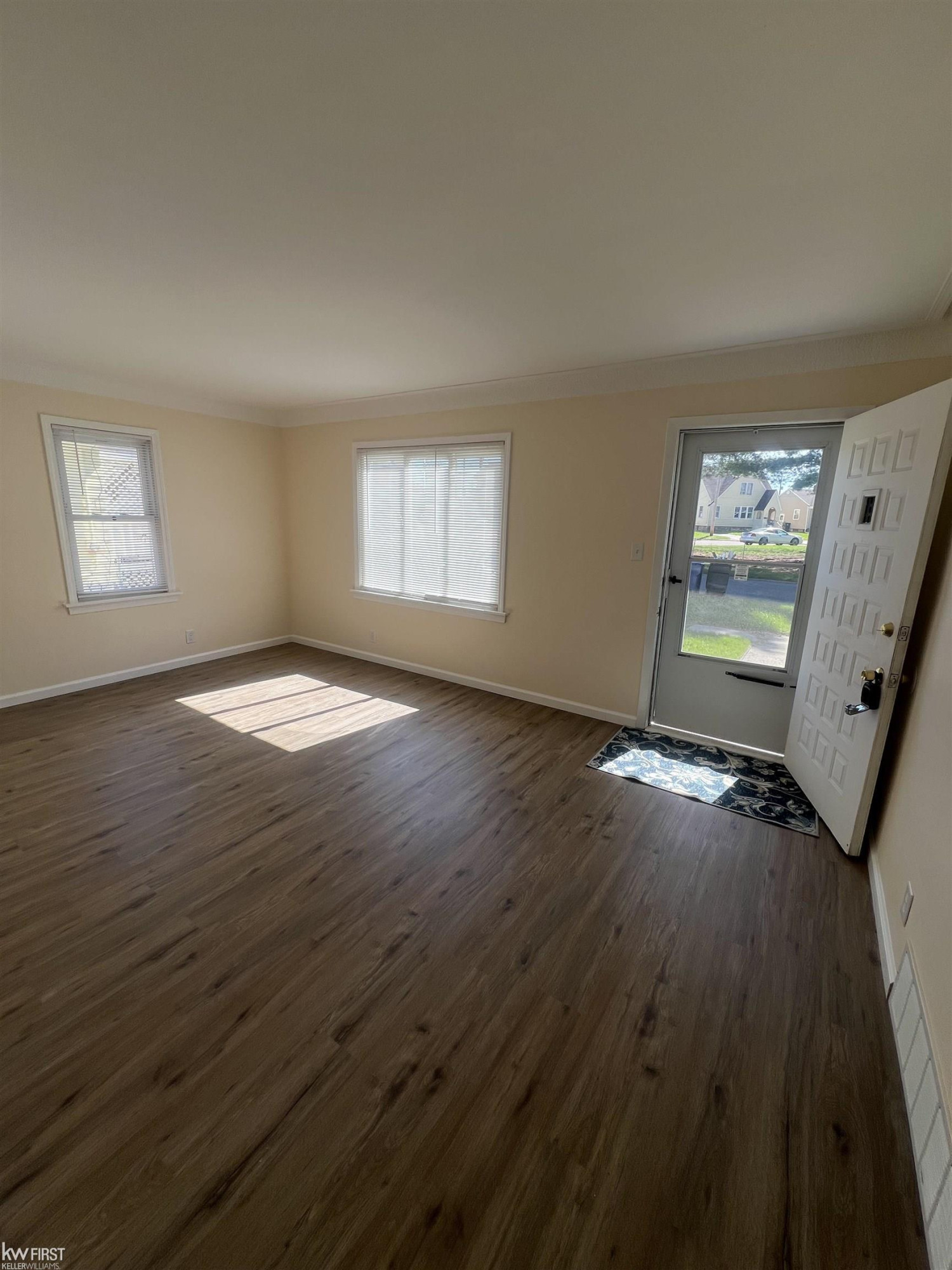 4533 Pengelly Rd Road, Flint, MI 48507 — Photo 4