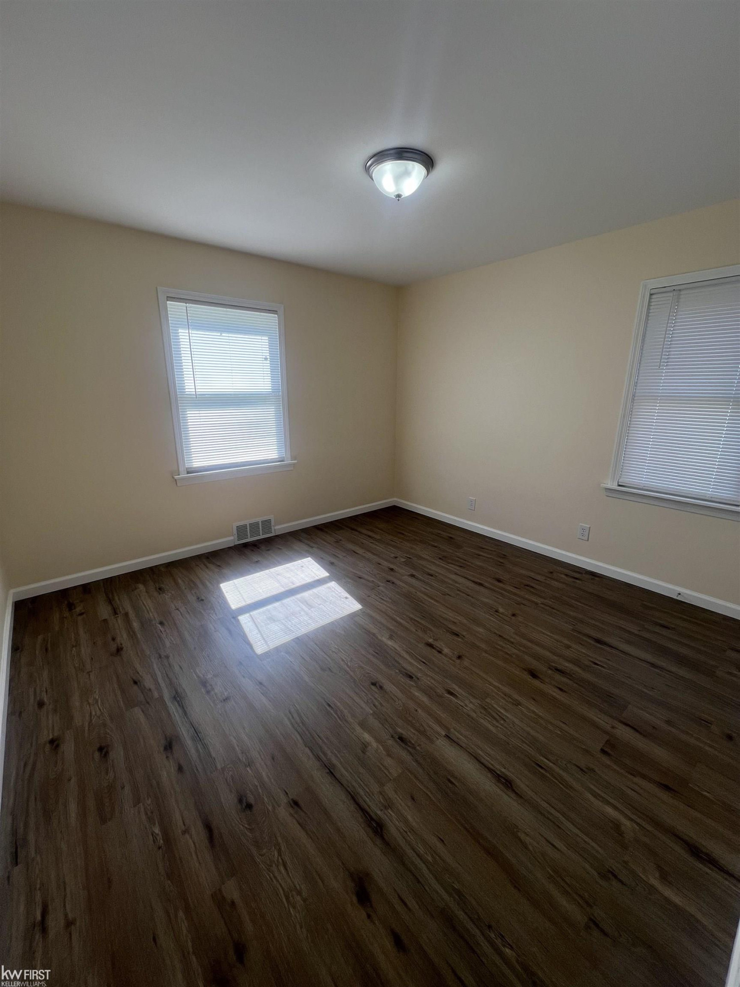 4533 Pengelly Rd Road, Flint, MI 48507 — Photo 18