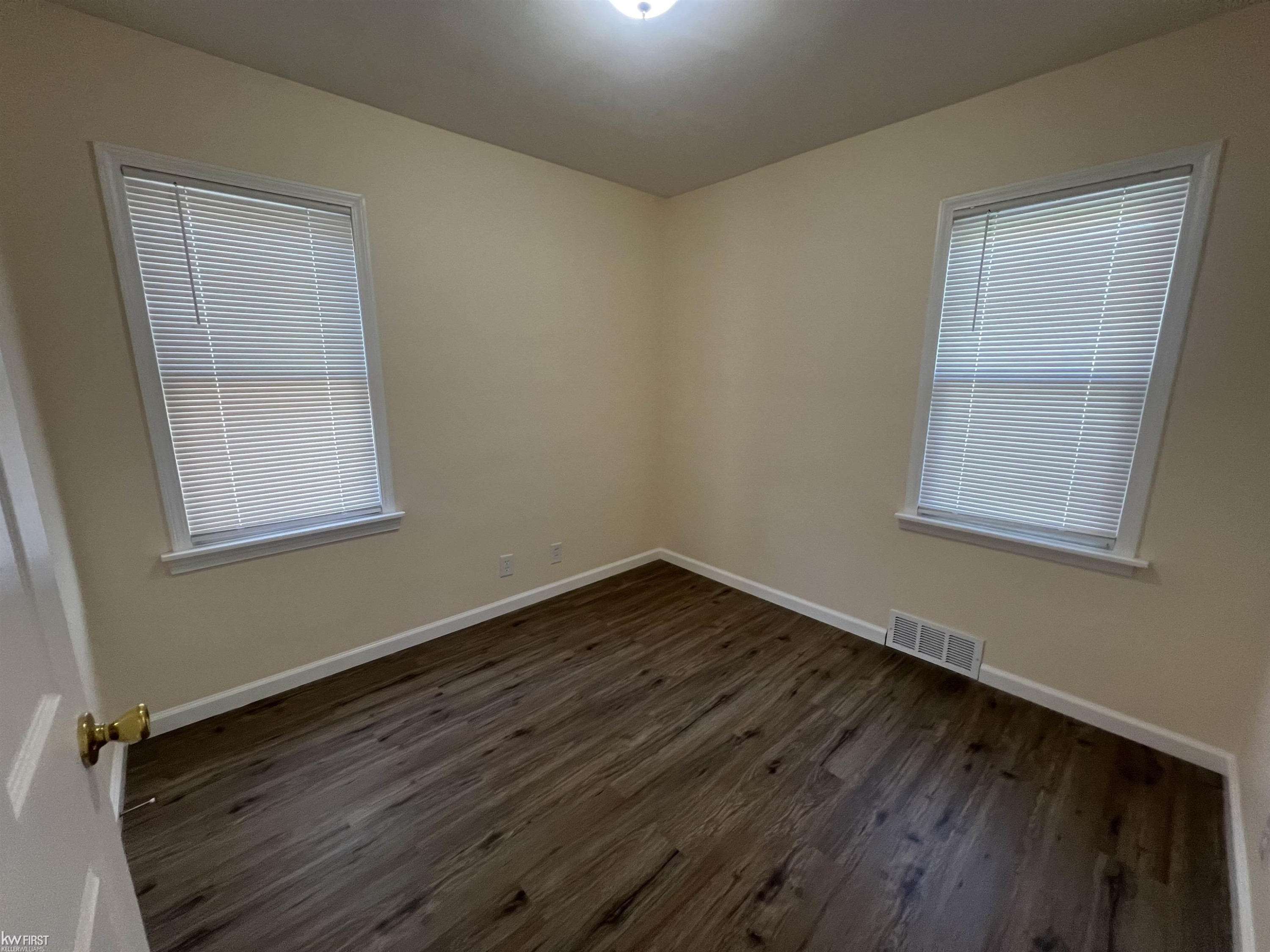 4533 Pengelly Rd Road, Flint, MI 48507 — Photo 19