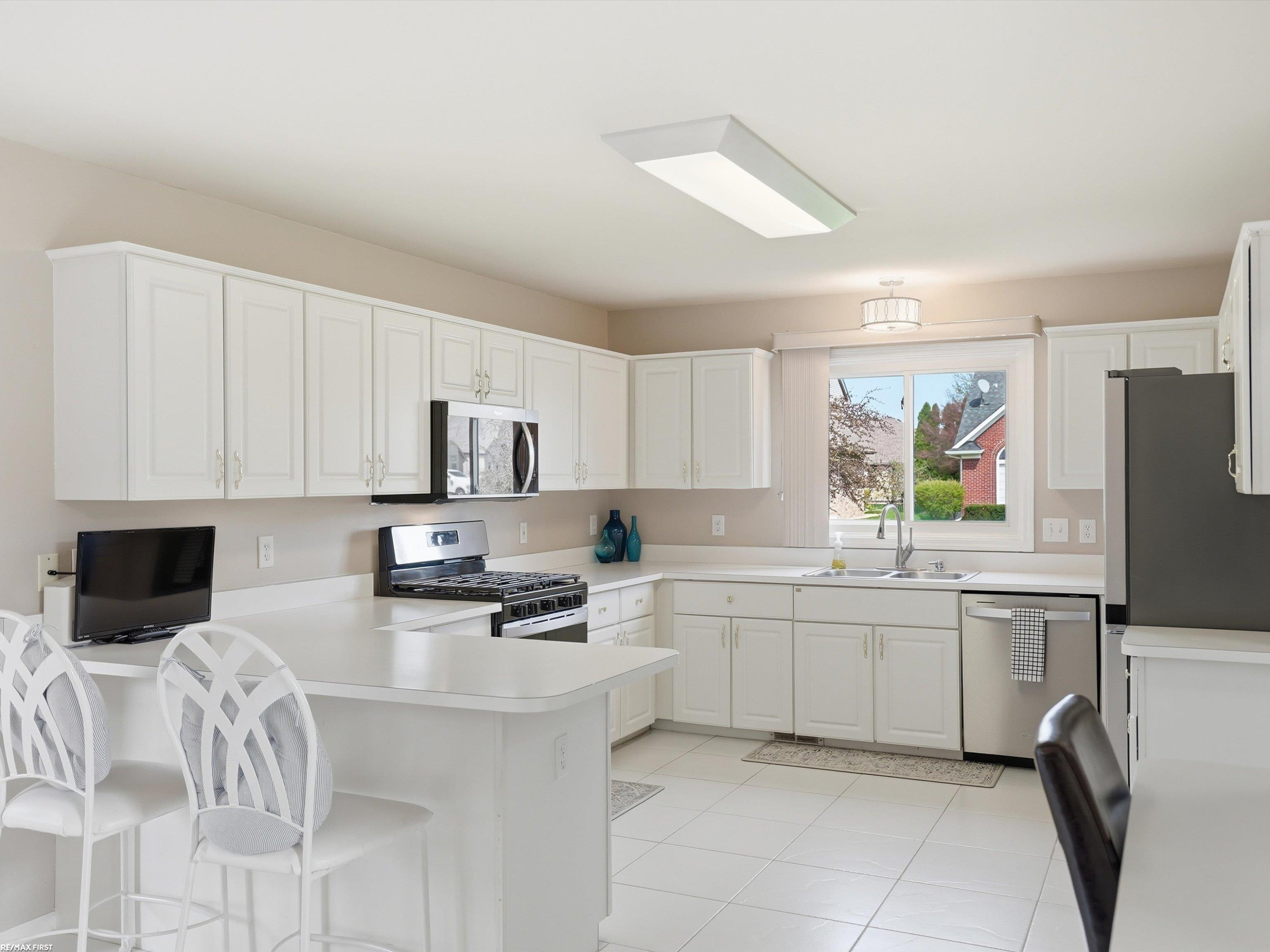 17857 Nick Drive, Macomb, MI 48044 — Photo 17