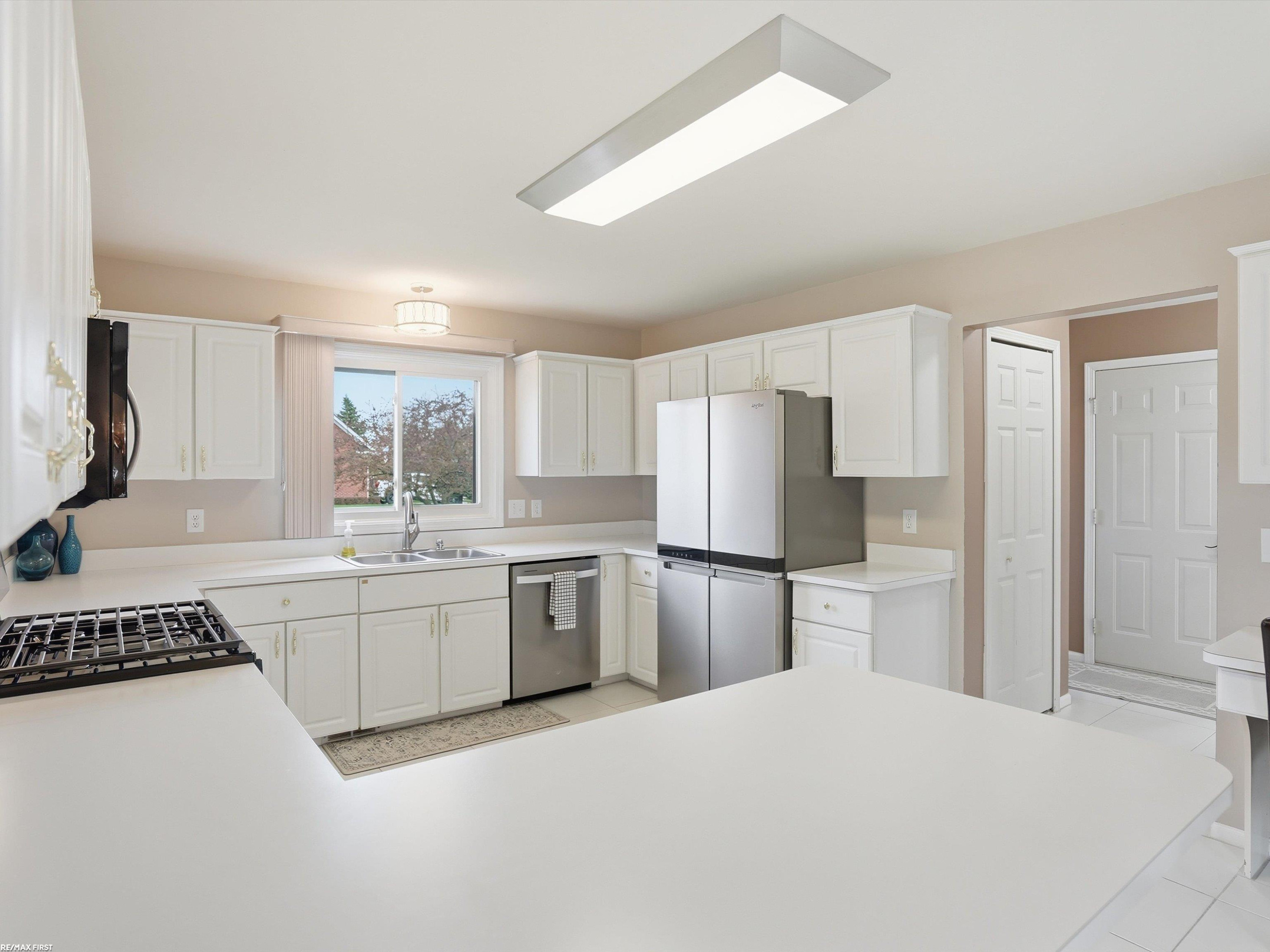 17857 Nick Drive, Macomb, MI 48044 — Photo 19