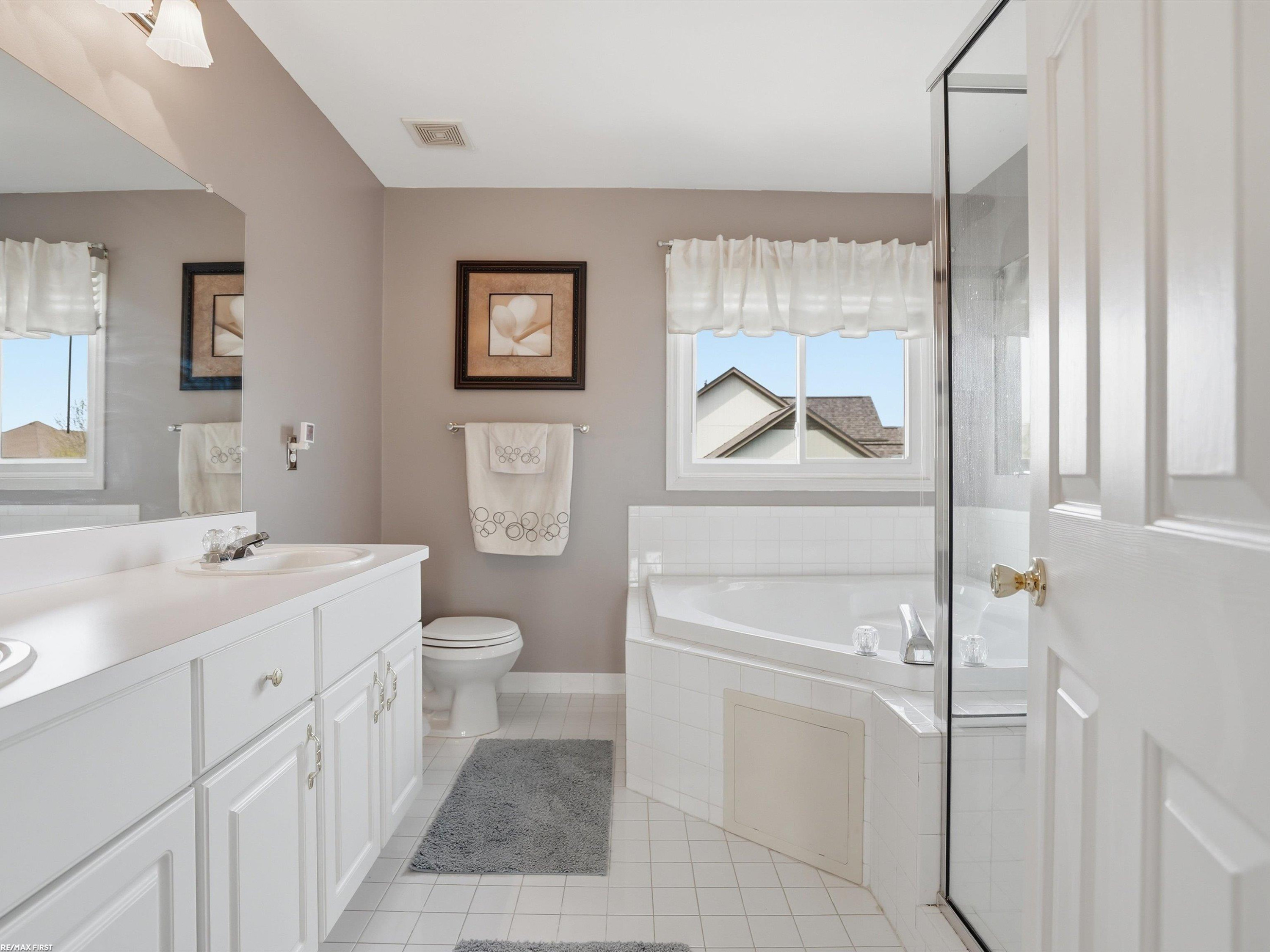 17857 Nick Drive, Macomb, MI 48044 — Photo 34