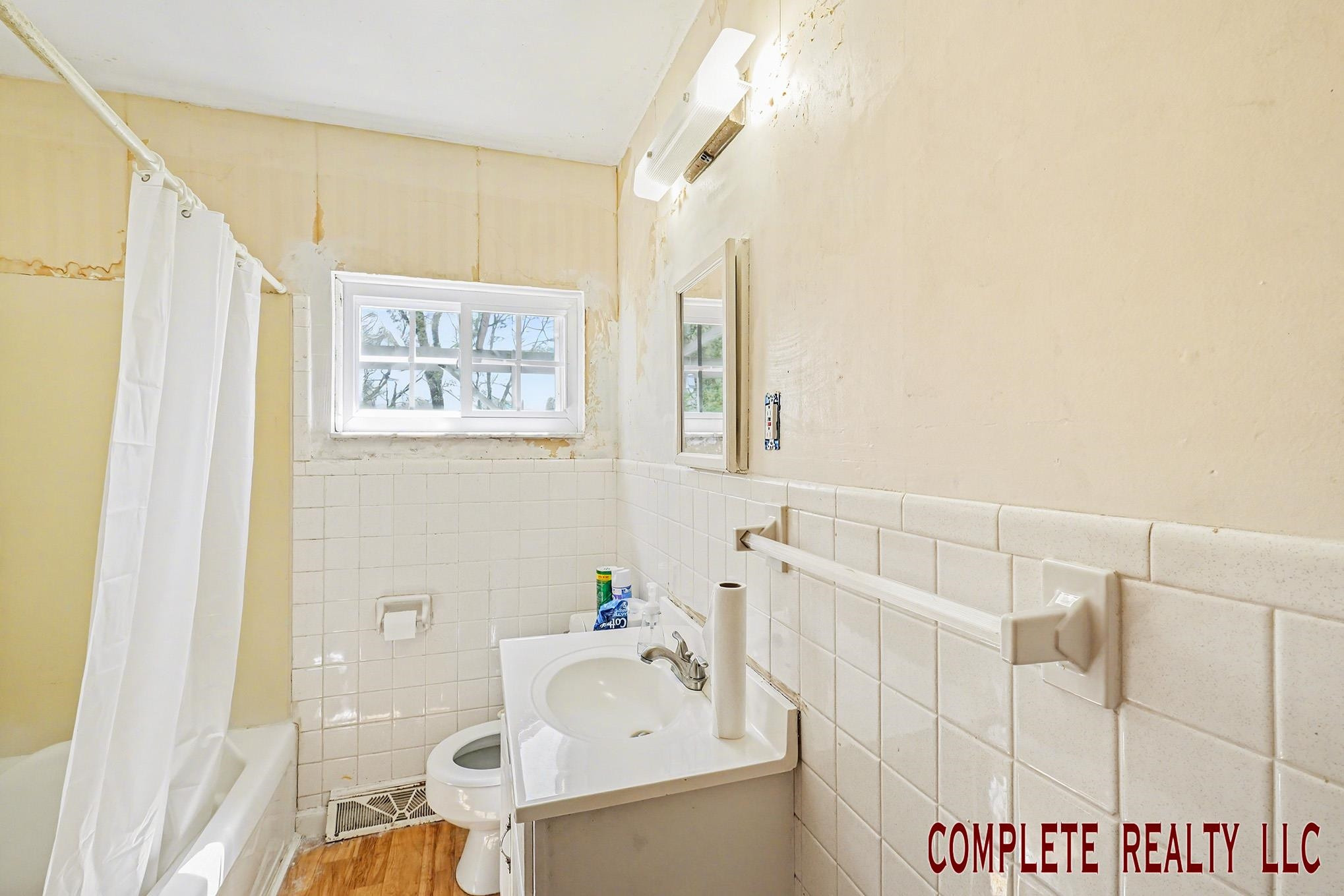 6062 Hopkins Road, Flint, MI 48506 — Photo 17