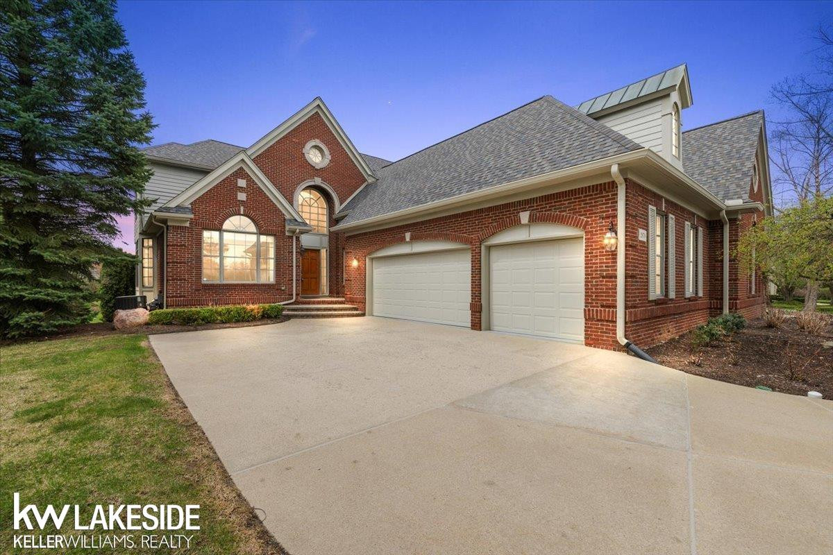 2879 Hastings Court, MI 48306 — front exterior