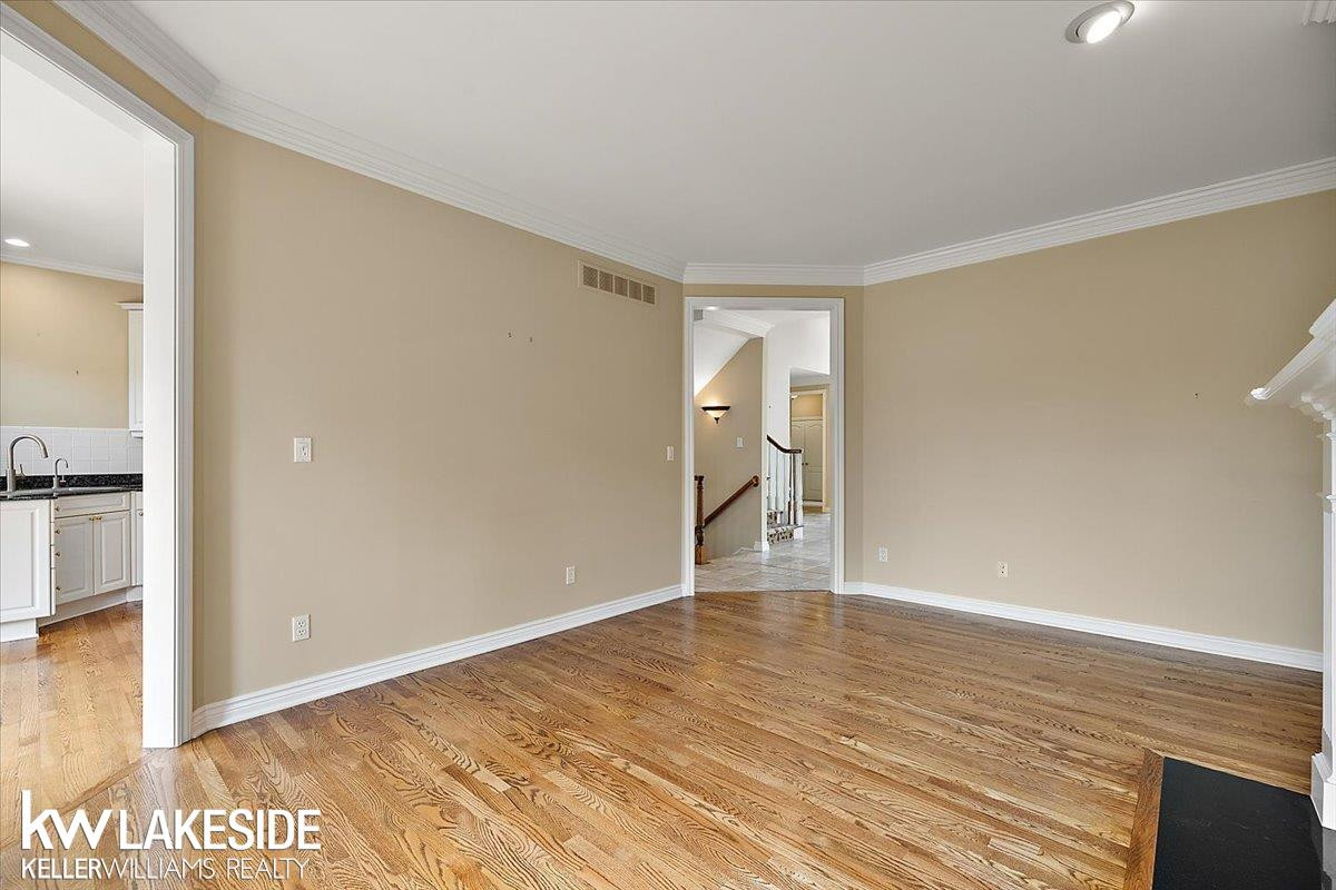 2879 Hastings Court, MI 48306 — Photo 35