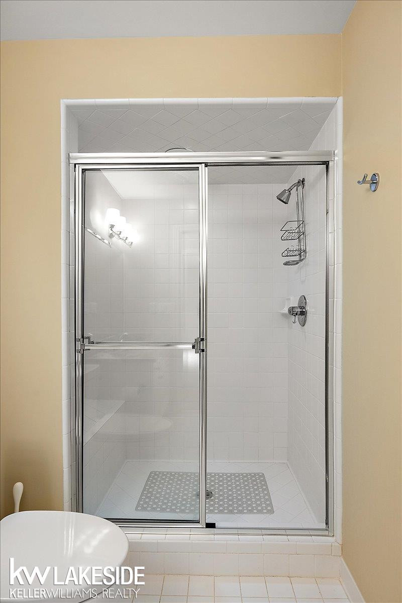 2879 Hastings Court, MI 48306 — Photo 68
