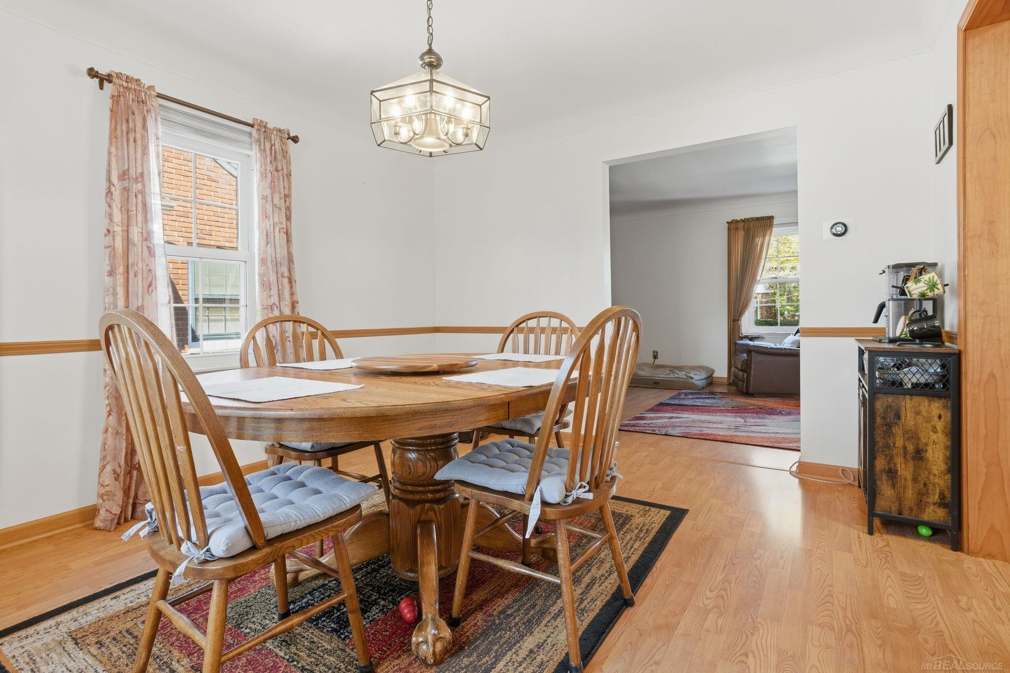 2073 Hawthorne Road, Grosse Pointe Woods, MI 48236 — Photo 8