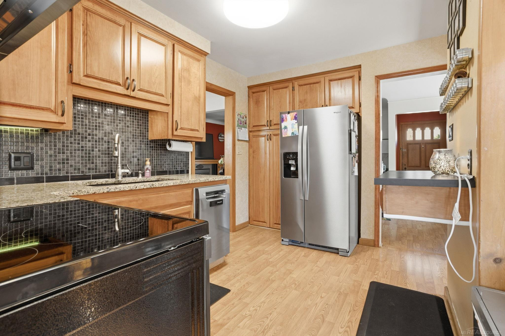 2073 Hawthorne Road, Grosse Pointe Woods, MI 48236 — Photo 10
