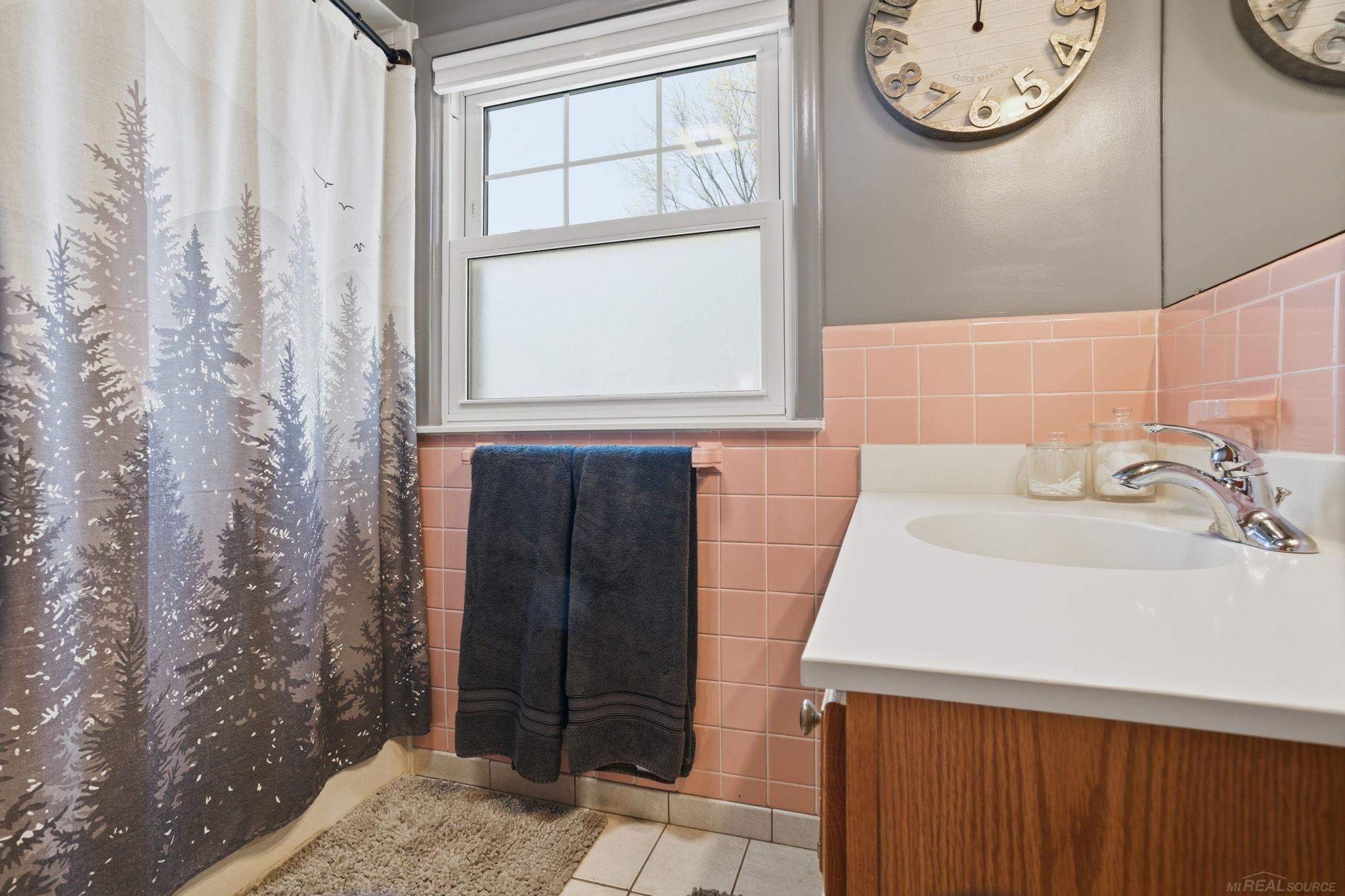 2073 Hawthorne Road, Grosse Pointe Woods, MI 48236 — Photo 19