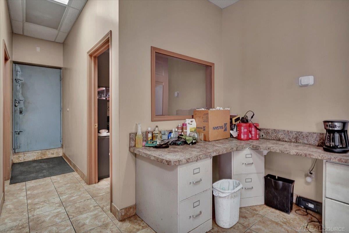 20011 John R Street, Detroit, MI 48203 — Photo 9