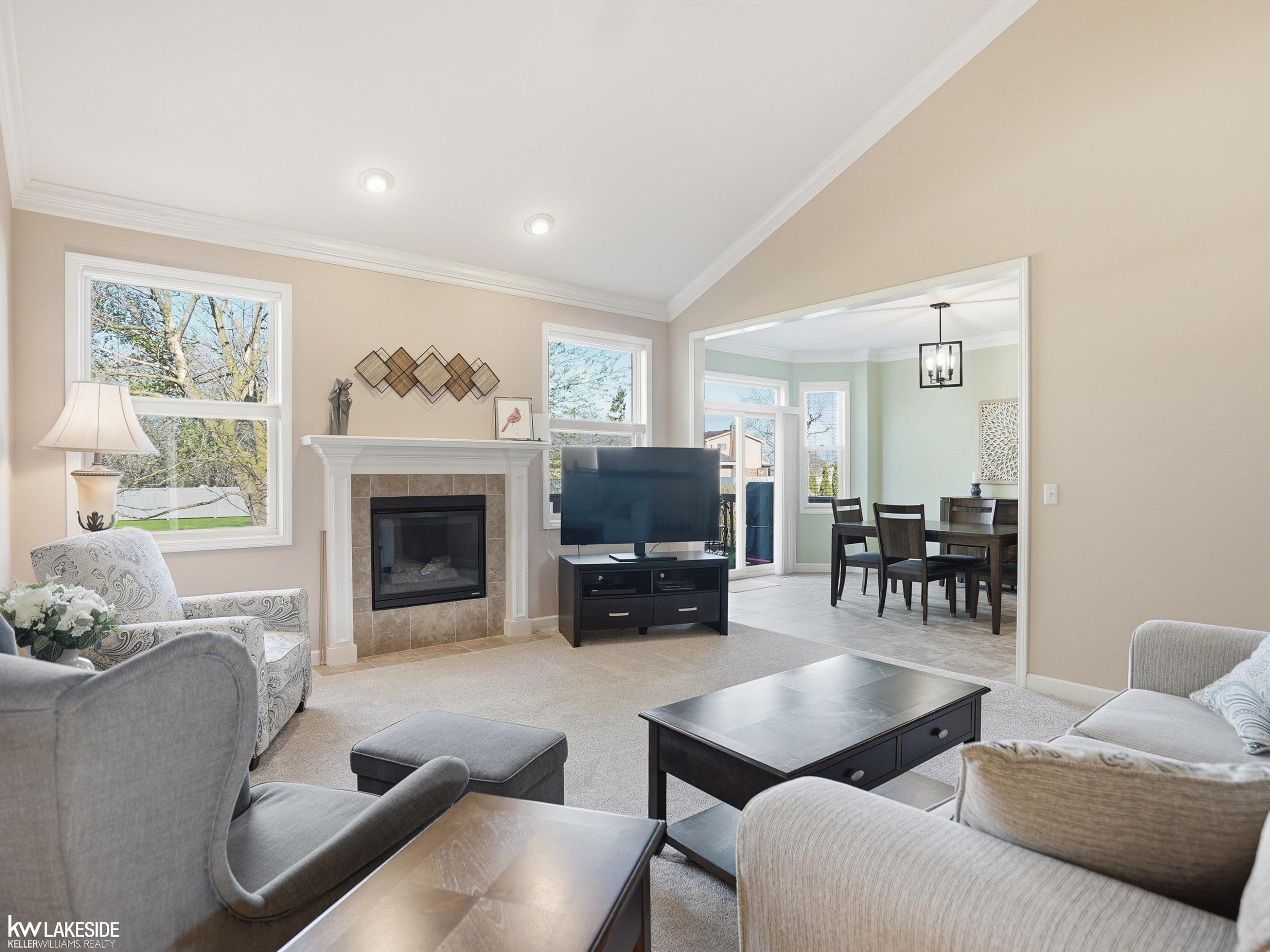 46899 Cynthia Drive, Macomb, MI 48044 — Photo 9