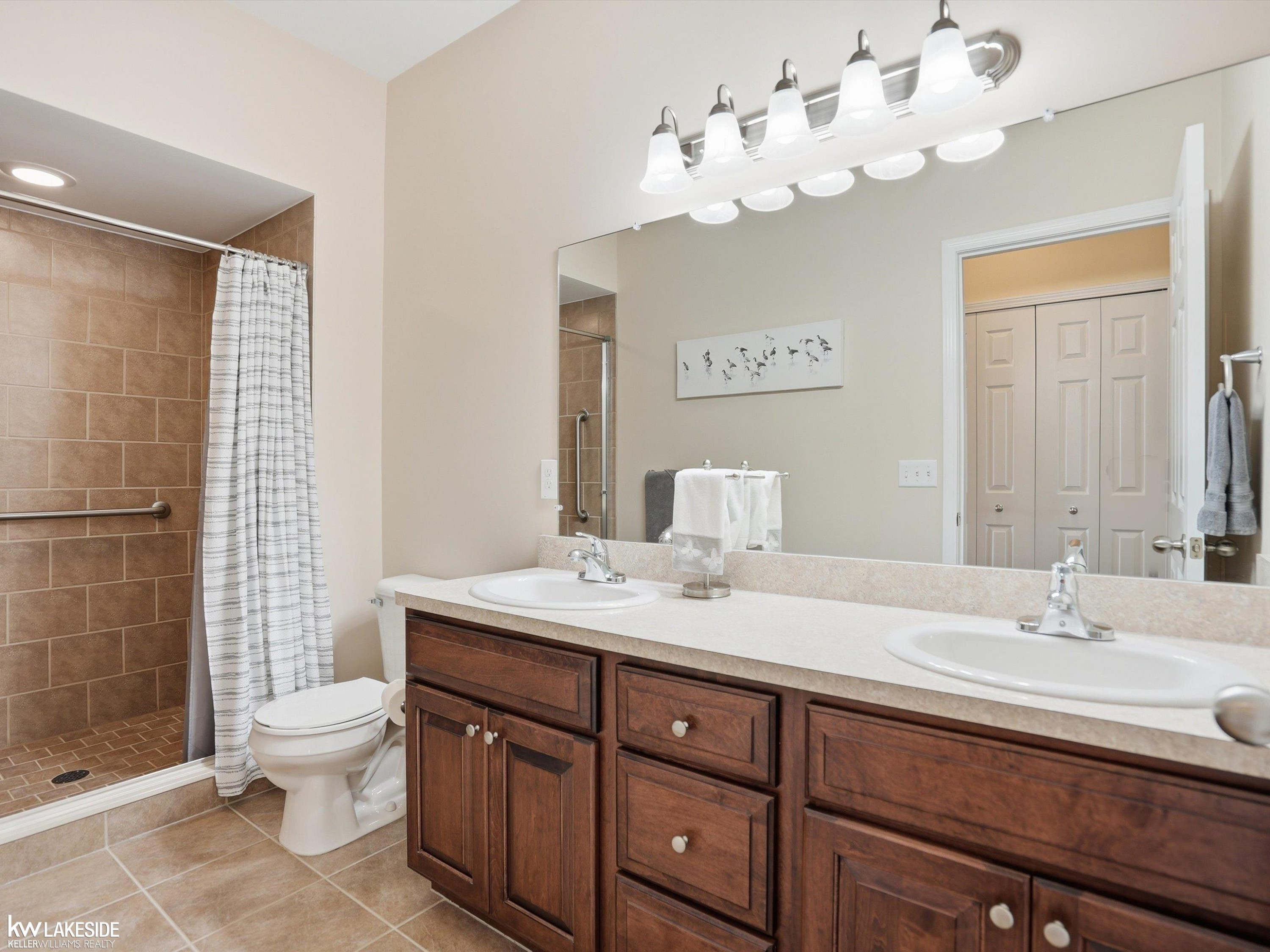 46899 Cynthia Drive, Macomb, MI 48044 — Photo 30