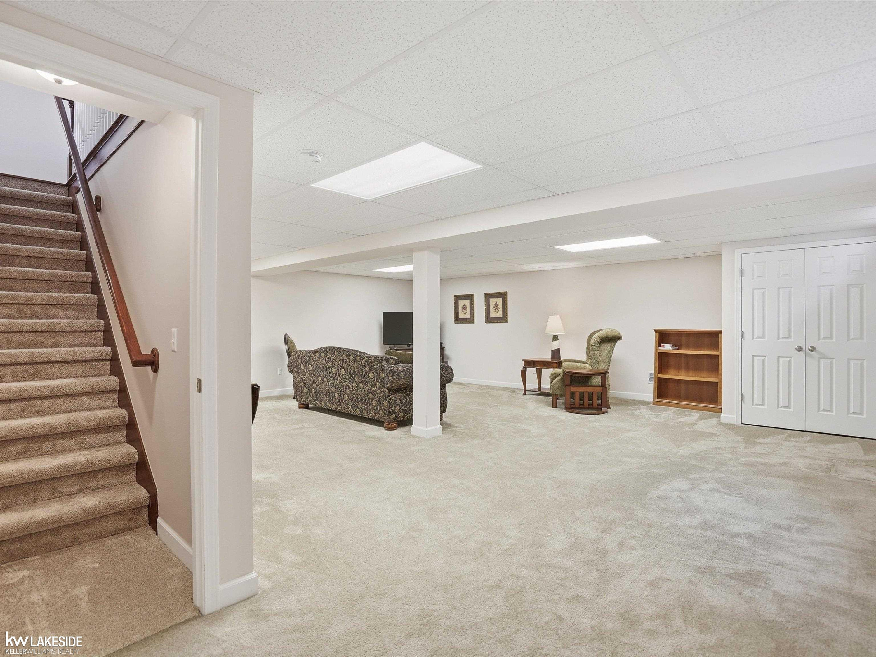 46899 Cynthia Drive, Macomb, MI 48044 — Photo 32