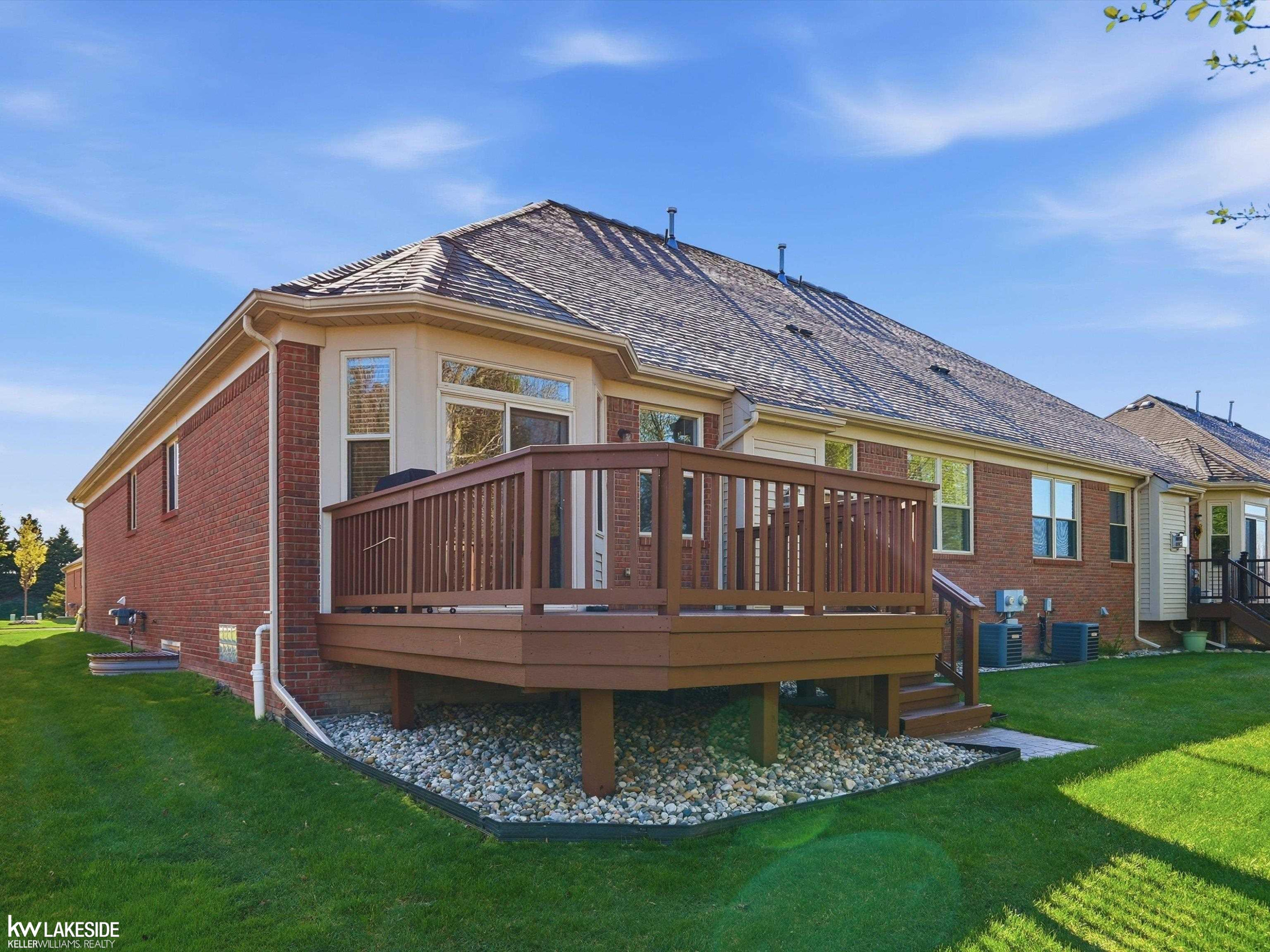 46899 Cynthia Drive, Macomb, MI 48044 — Photo 41