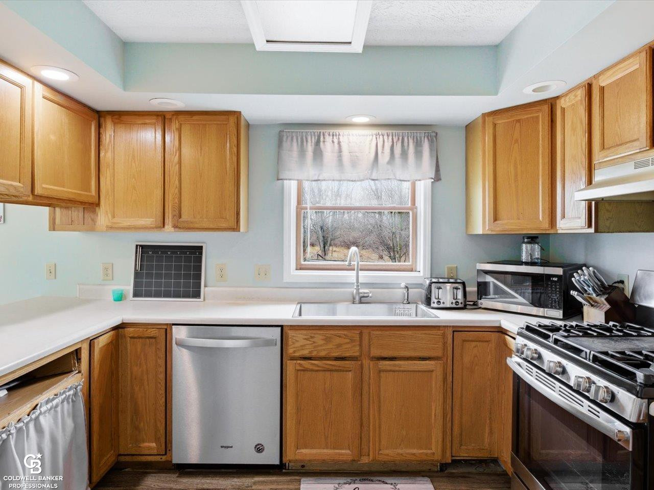 8925 Lohr Road, Avoca, MI 48006 — Photo 13