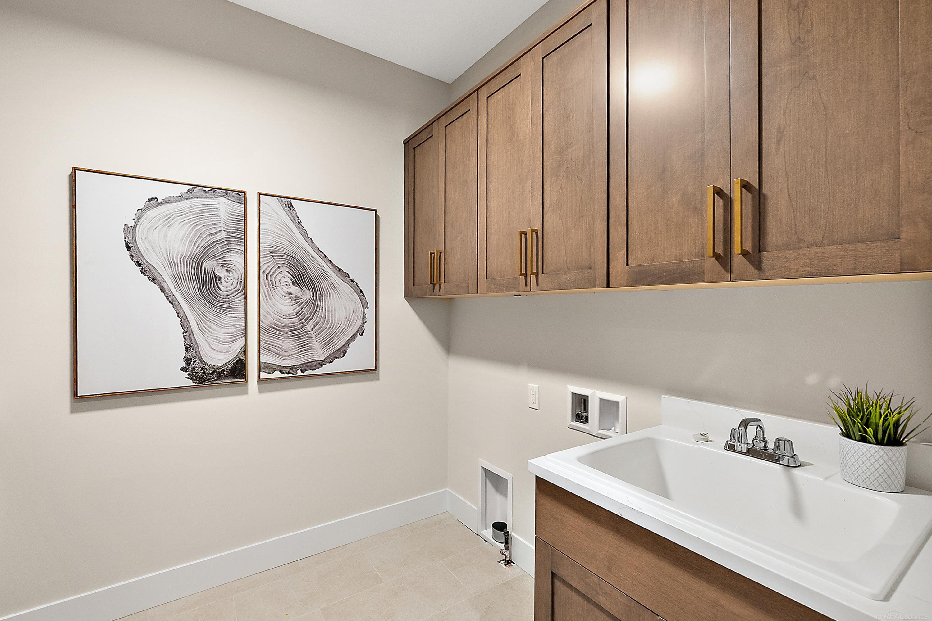5920 Willow Grove Drive, Troy, MI 48085 — Photo 47