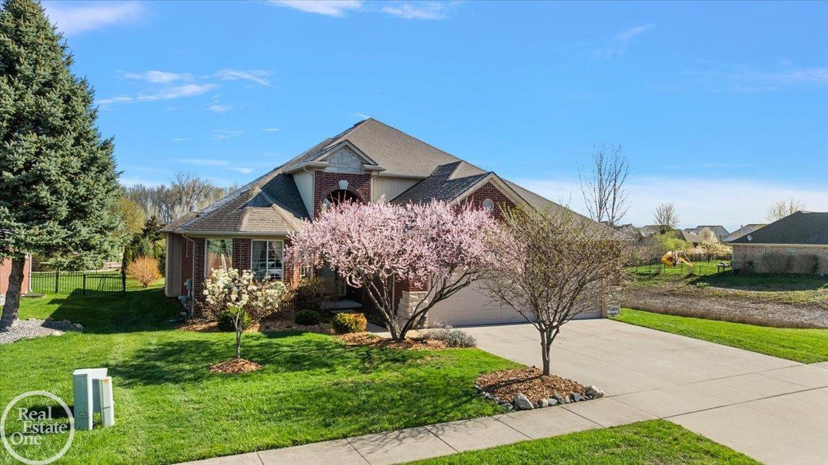 15833 Kingsway Drive, MI 48044 — Photo 2
