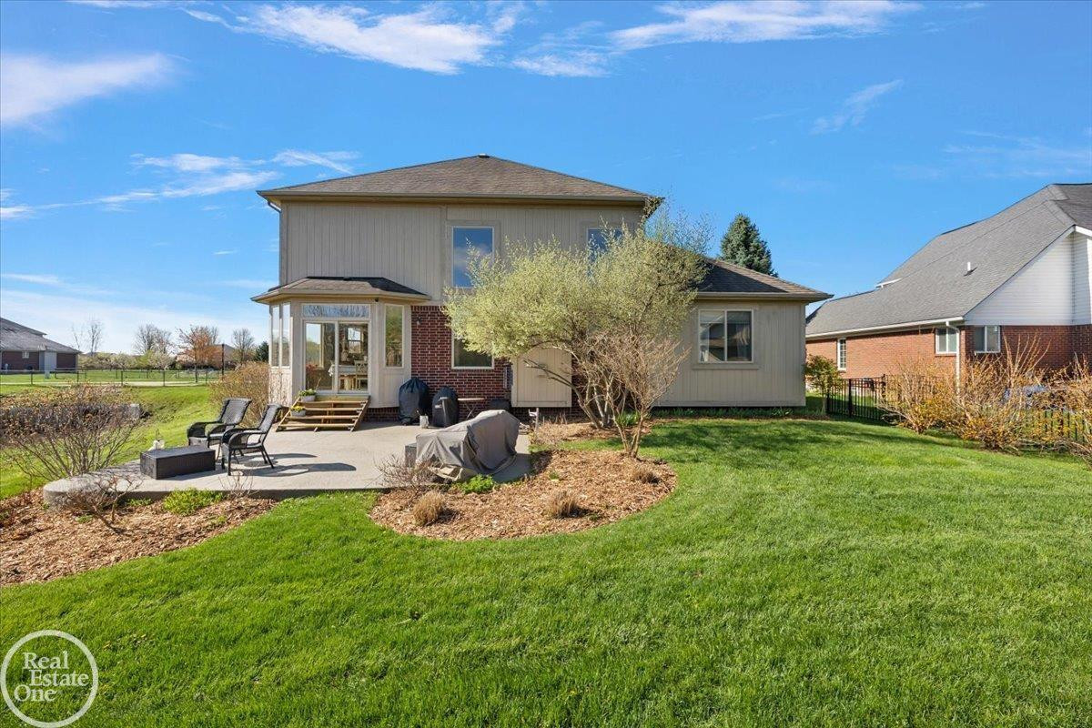 15833 Kingsway Drive, MI 48044 — Photo 48